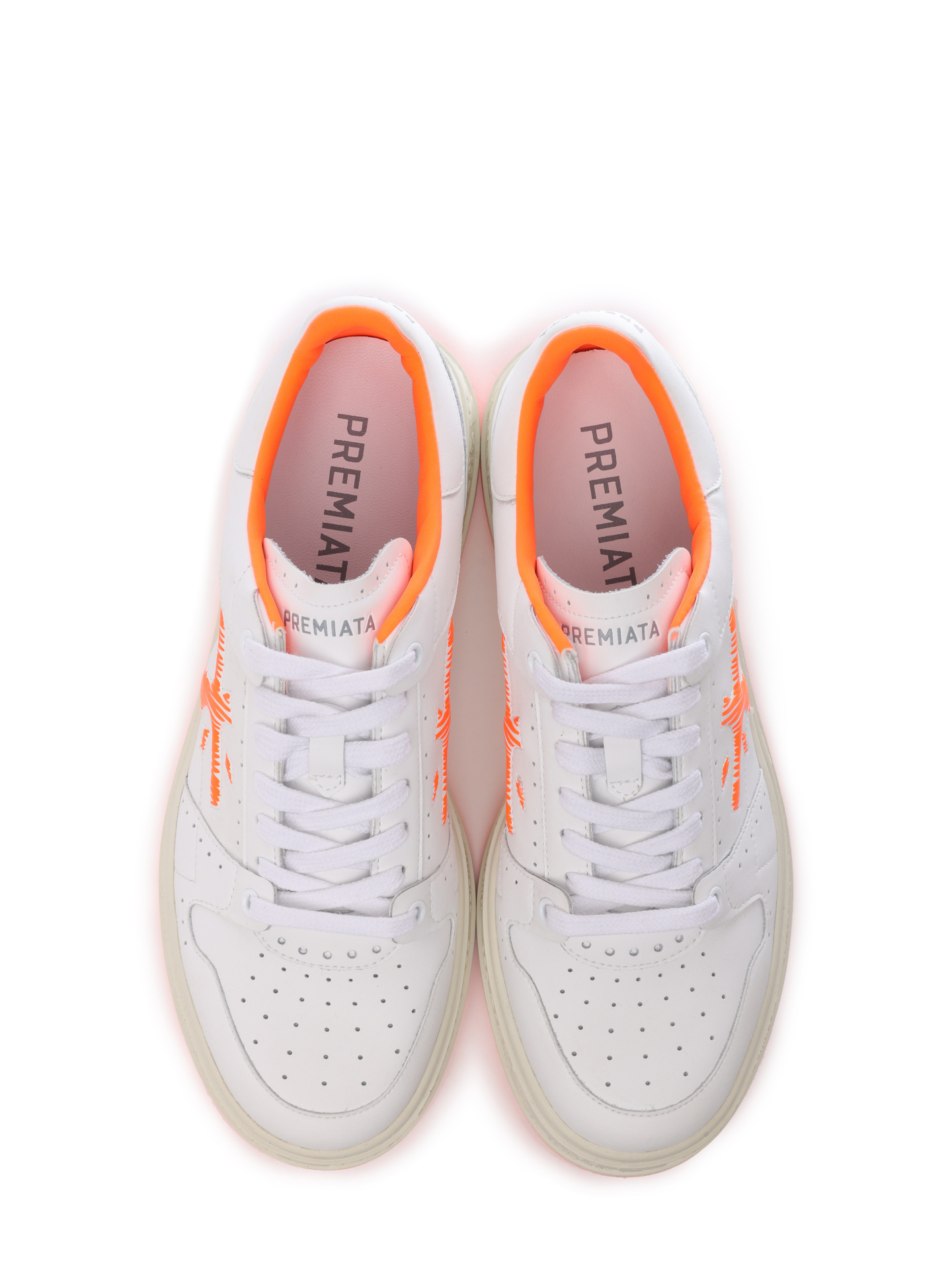 Кеды белые с оранжевыми вставками п бокам и на подошве — купить в интернет-магазине Verdistore