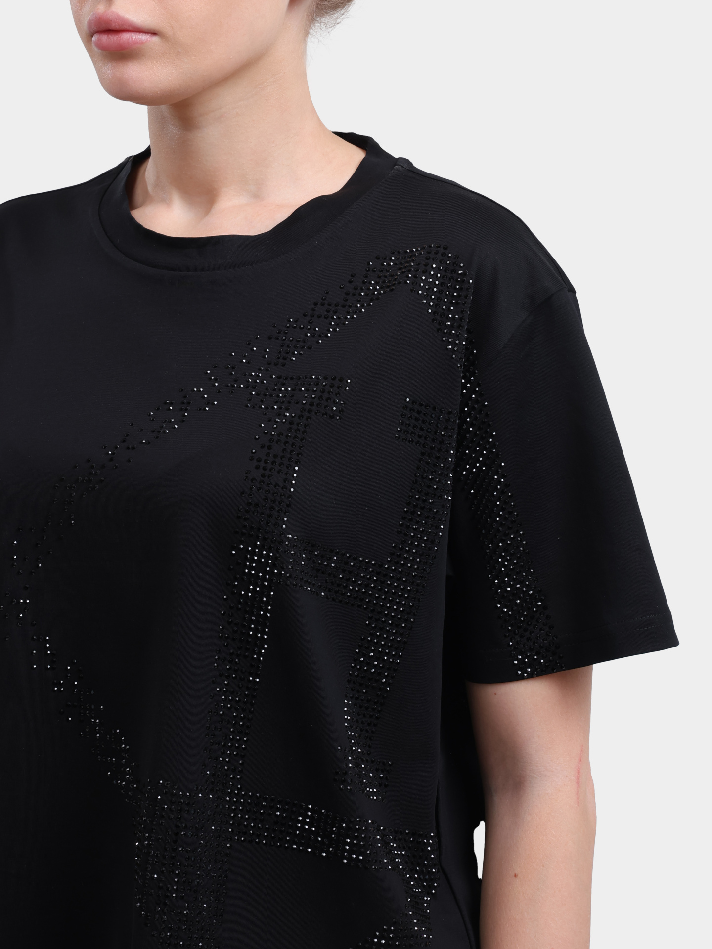 Футболка Herno JG000321D 52125 9393 черная женская с крупным принтом из страз — купить в интернет-магазине Verdistore