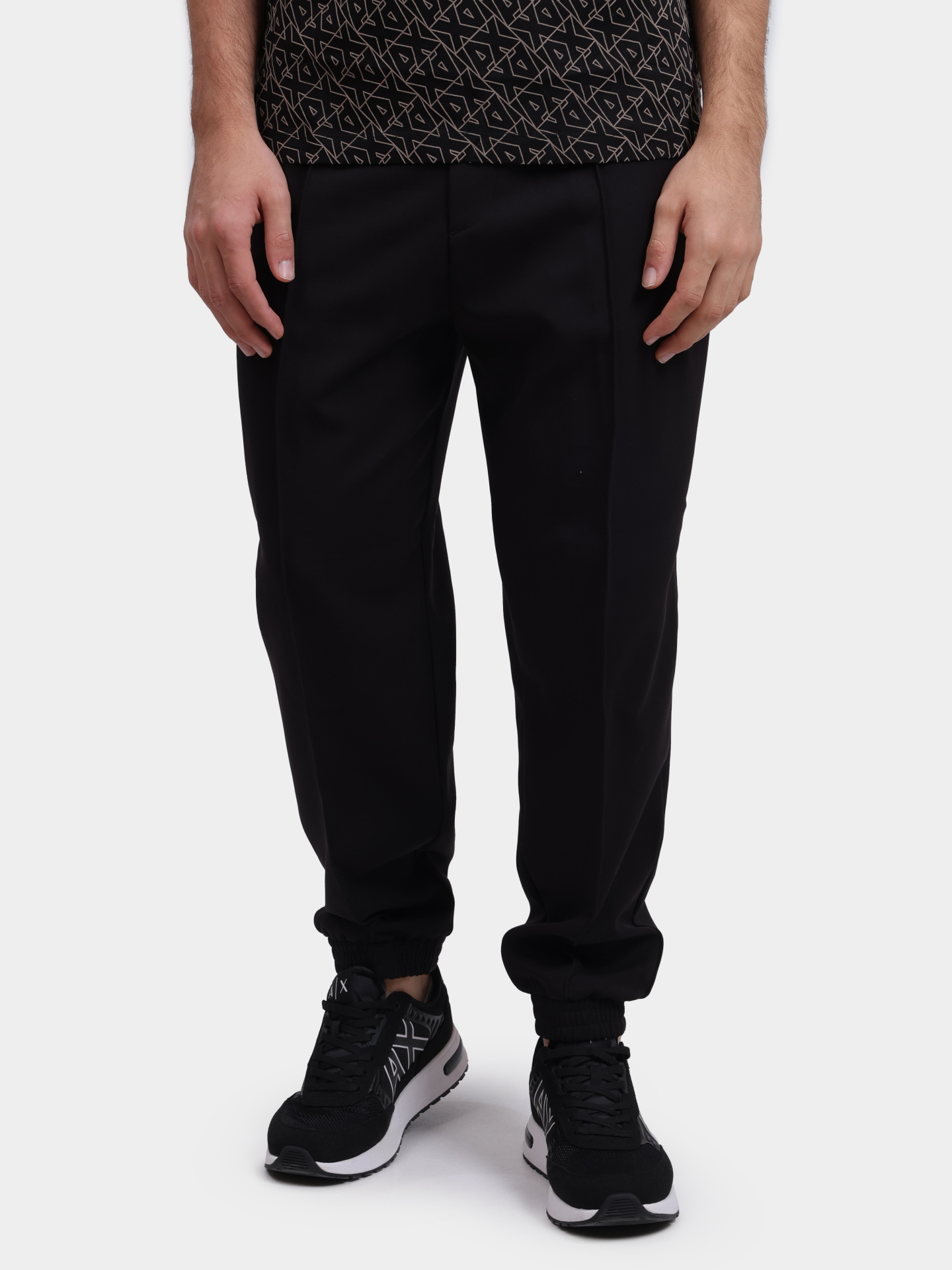 Джоггеры Armani Exchange XM001875 AF18883 UC001 черные мужские — купить в интернет-магазине Verdistore