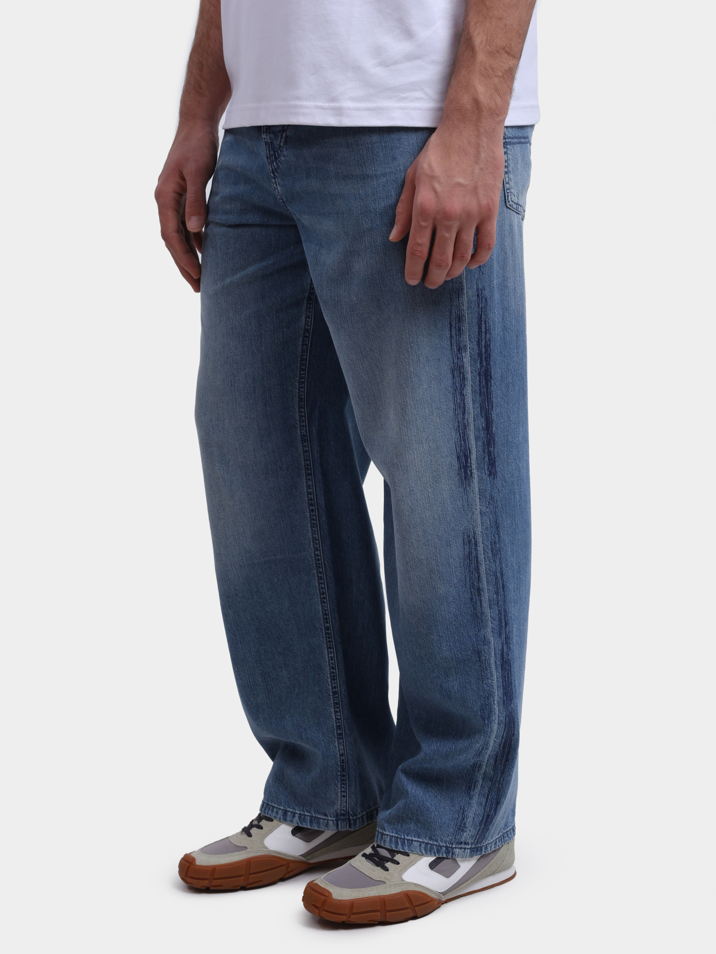 Джинсы Diesel A218000CECC01 голубые мужские — купить в интернет-магазине Verdistore