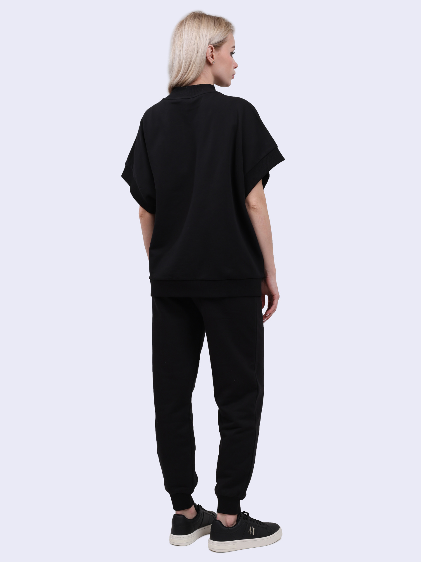 картинка Брюки Armani Exchange 6DYP70 YJEEZ 1200 черные женские спортивные от магазина Verdistore