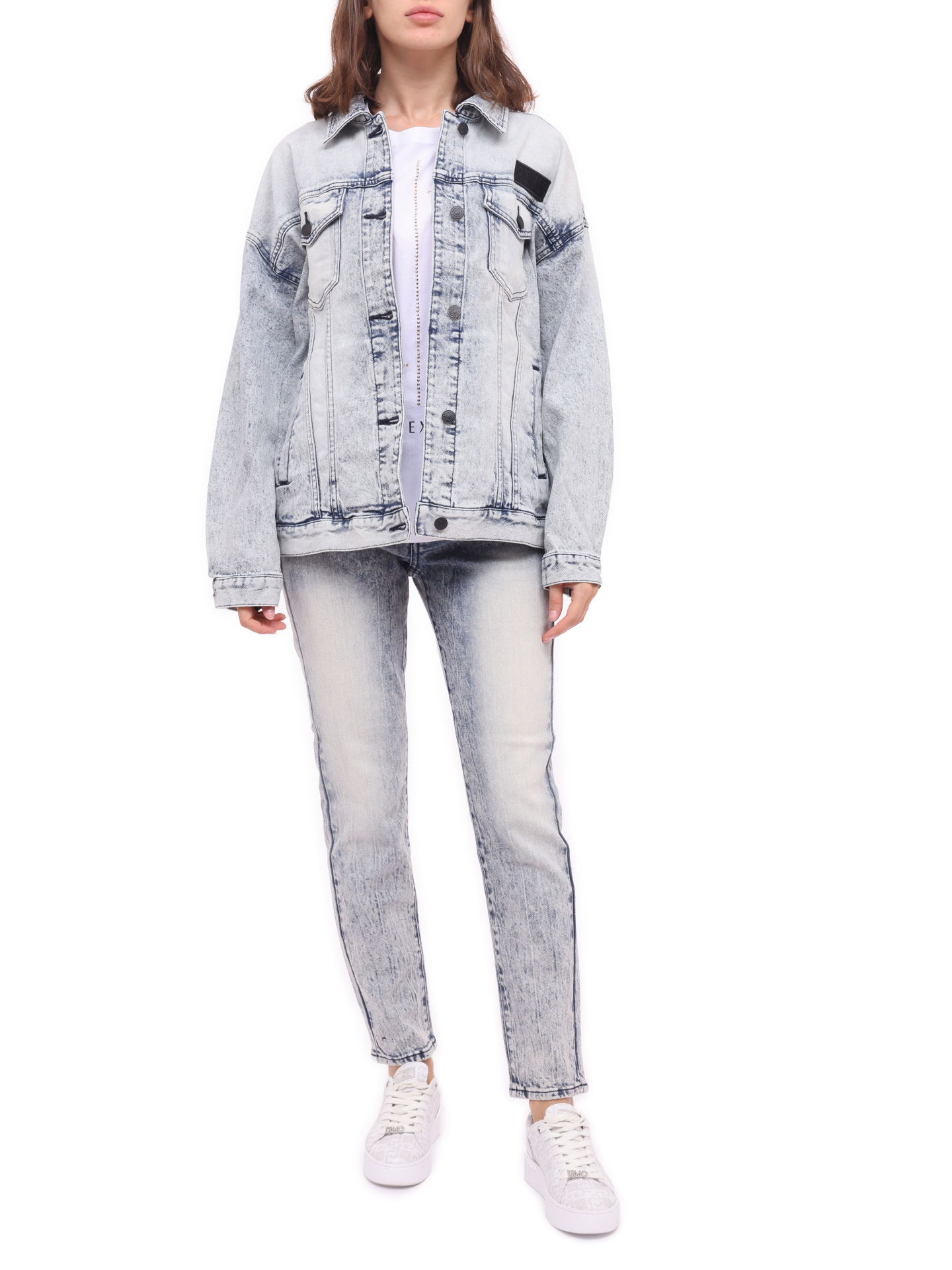 Джинсы Armani Exchange 6KYJ51 Y1DNZ 1500 голубые женские с потертостями — купить в интернет-магазине Verdistore