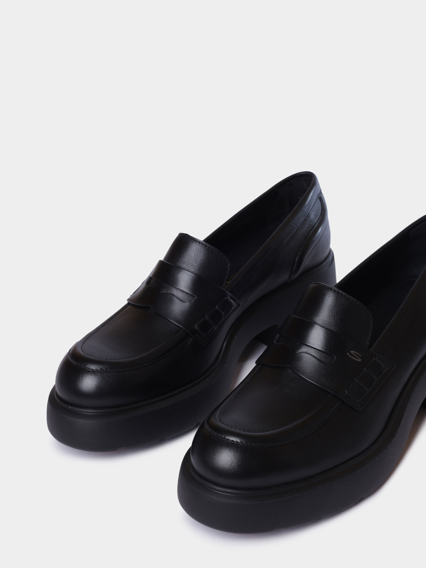 Лоферы Santoni WUEG71868SMOTDYLN01 кожаные женские — купить в интернет-магазине Verdistore