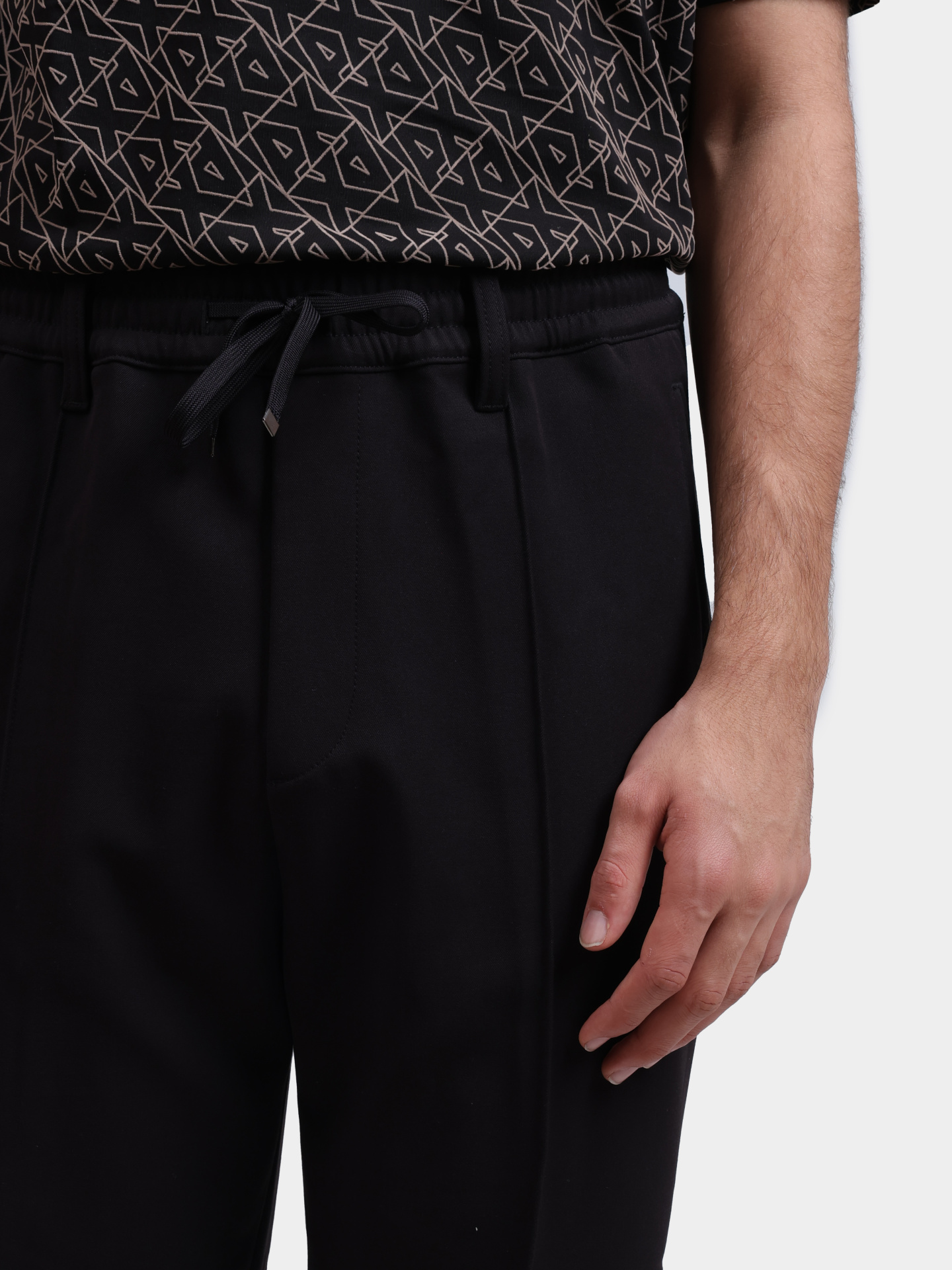 Джоггеры Armani Exchange XM001875 AF18883 UC001 черные мужские — купить в интернет-магазине Verdistore