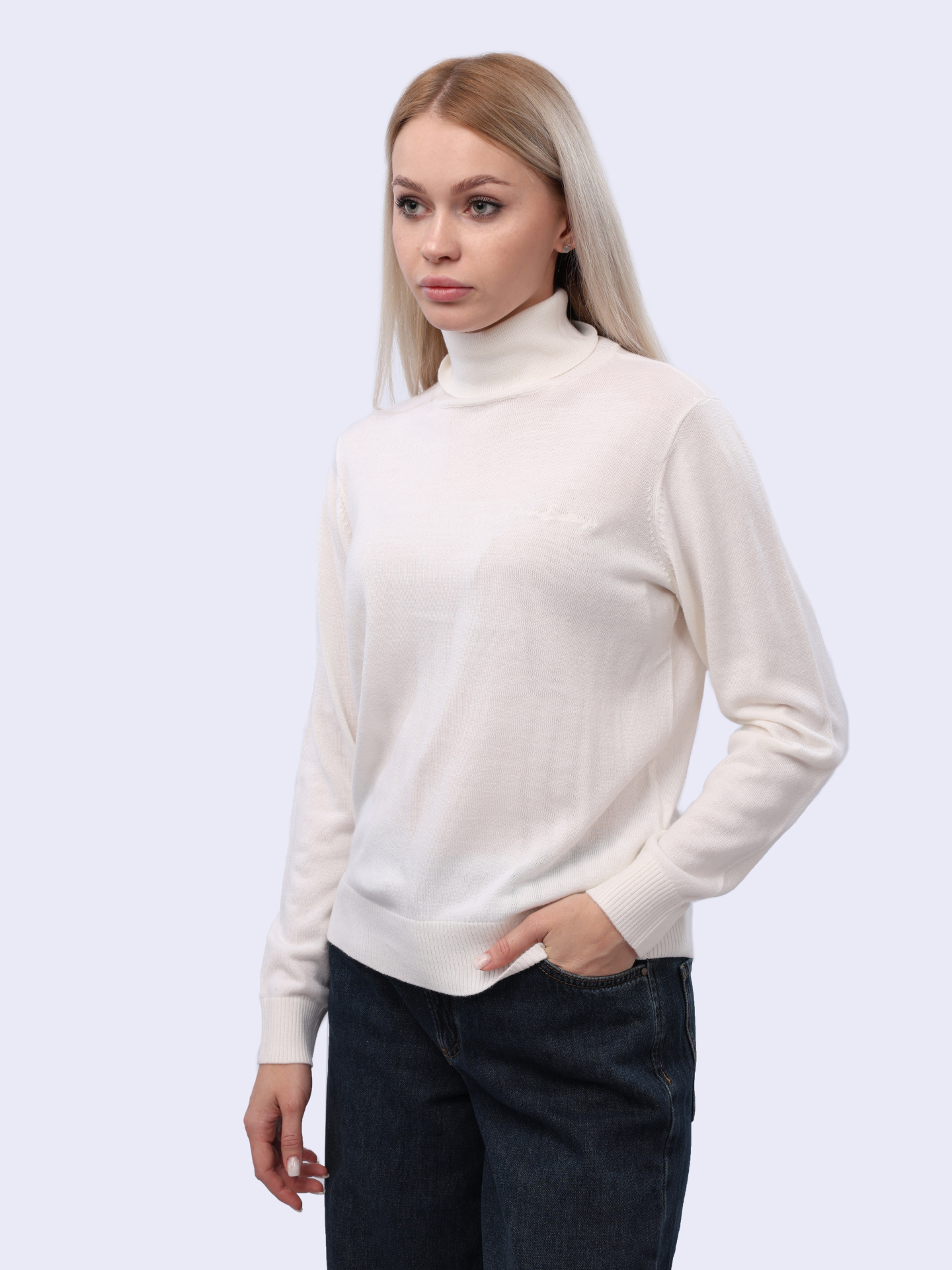 Свитер Armani Exchange 6DYM1K YME3Z 1130 белый женский с высоким горлом — купить в интернет-магазине Verdistore