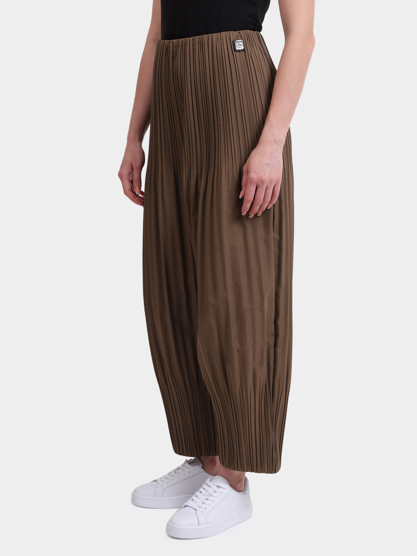 Брюки Armani Exchange XW000151 AF10843 U6199 плиссированные женские — купить в интернет-магазине Verdistore