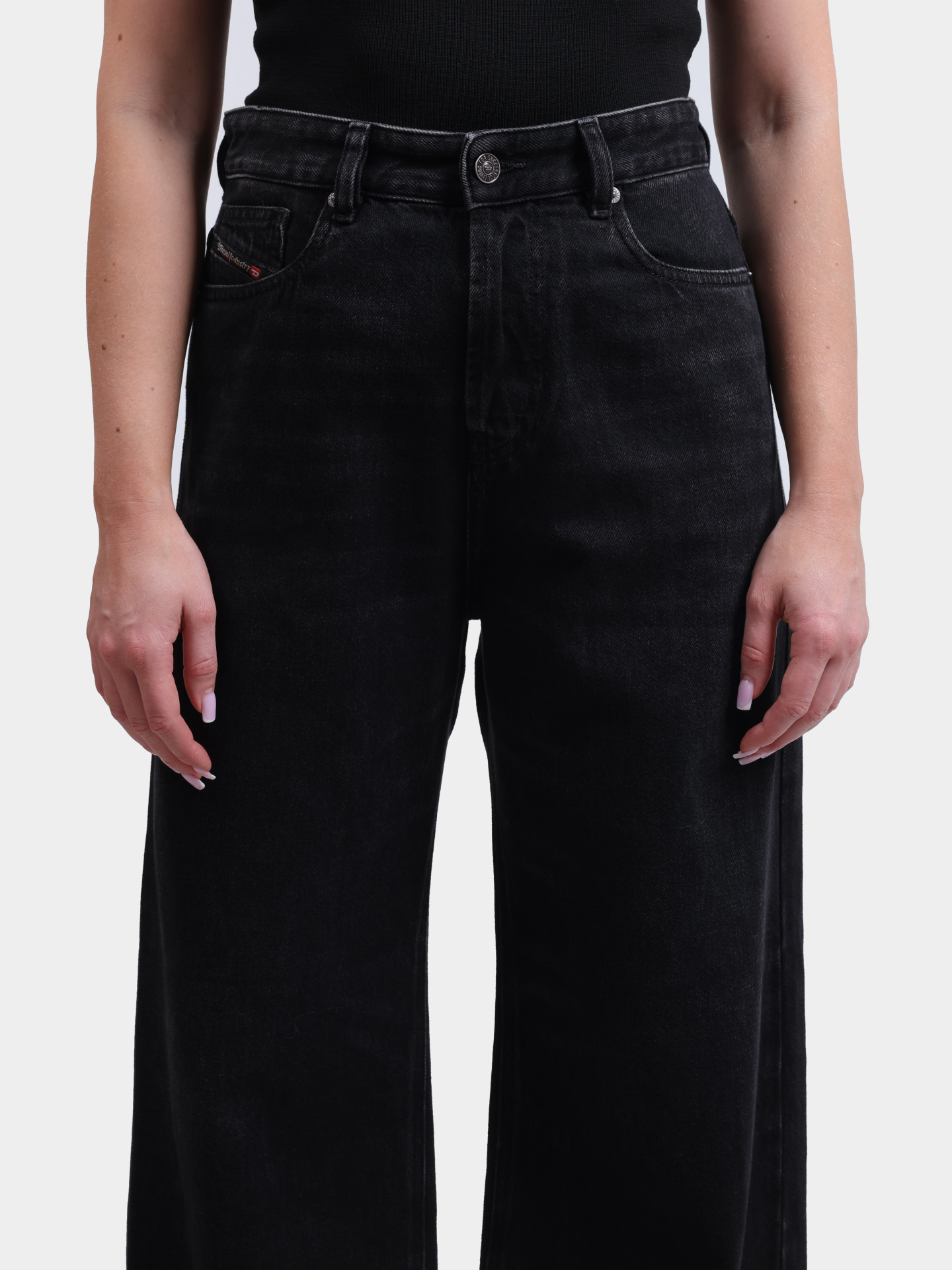 Джинсы A0692609P0902 черные женские — купить в интернет-магазине Verdistore