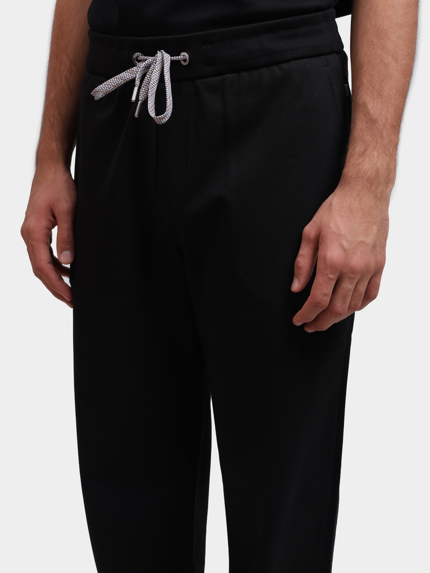 Брюки Boss 50543426 001 черные мужские — купить в интернет-магазине Verdistore