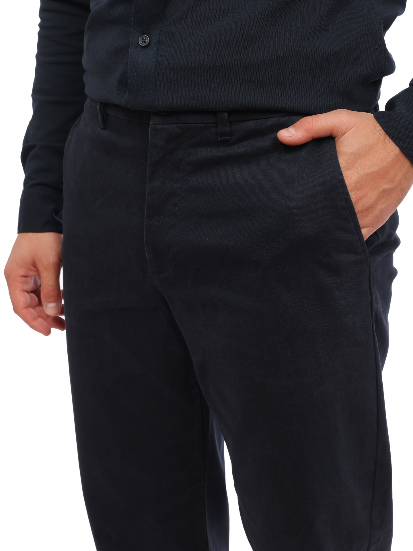 Брюки Armani Exchange 6RZP22 ZN2CZ 1510 темно-синие мужские из хлопка — купить в интернет-магазине Verdistore