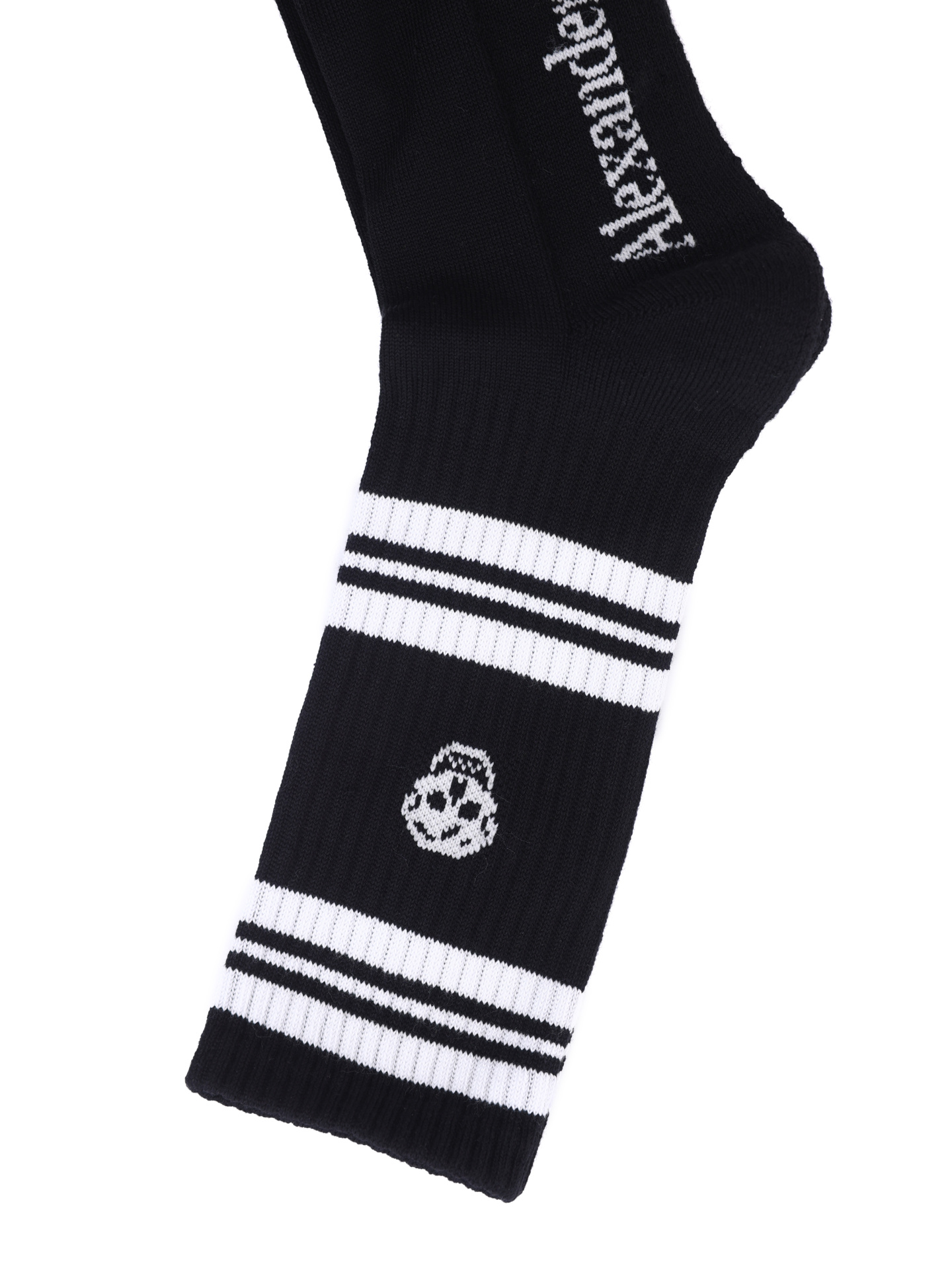 Носки Alexander McQueen 5734584C05Q 1078 хлопковые черные высокие — купить в интернет-магазине Verdistore