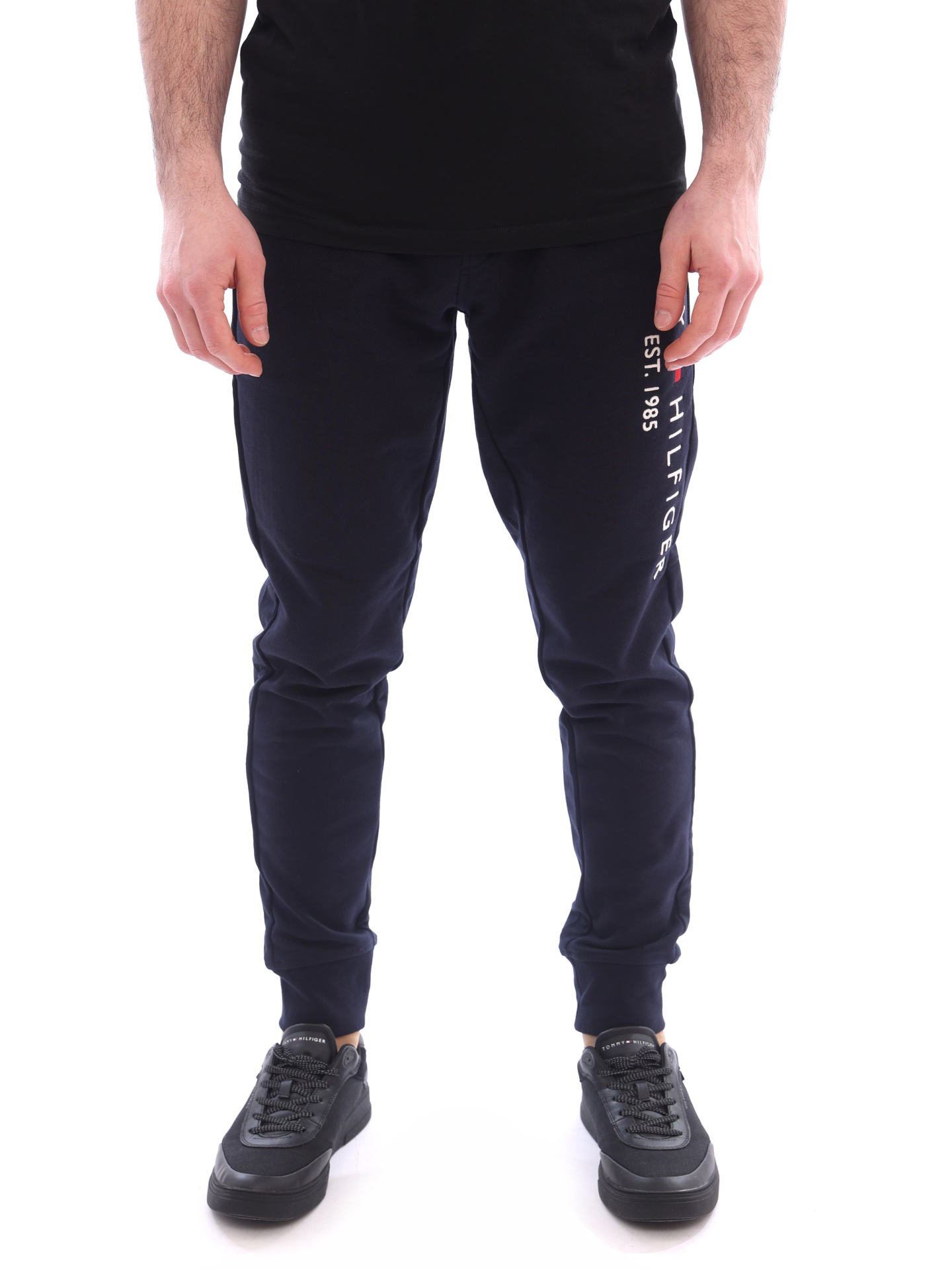 Брюки темно-синие хлопковые зауженного кроя с крупным логотипом сбоку — купить в интернет-магазине Verdistore