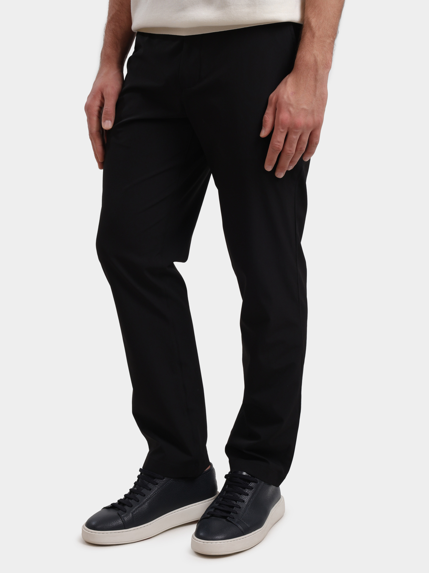 Брюки Tommy Hilfiger MW0MW3931530 мужские прямого кроя — купить в интернет-магазине Verdistore