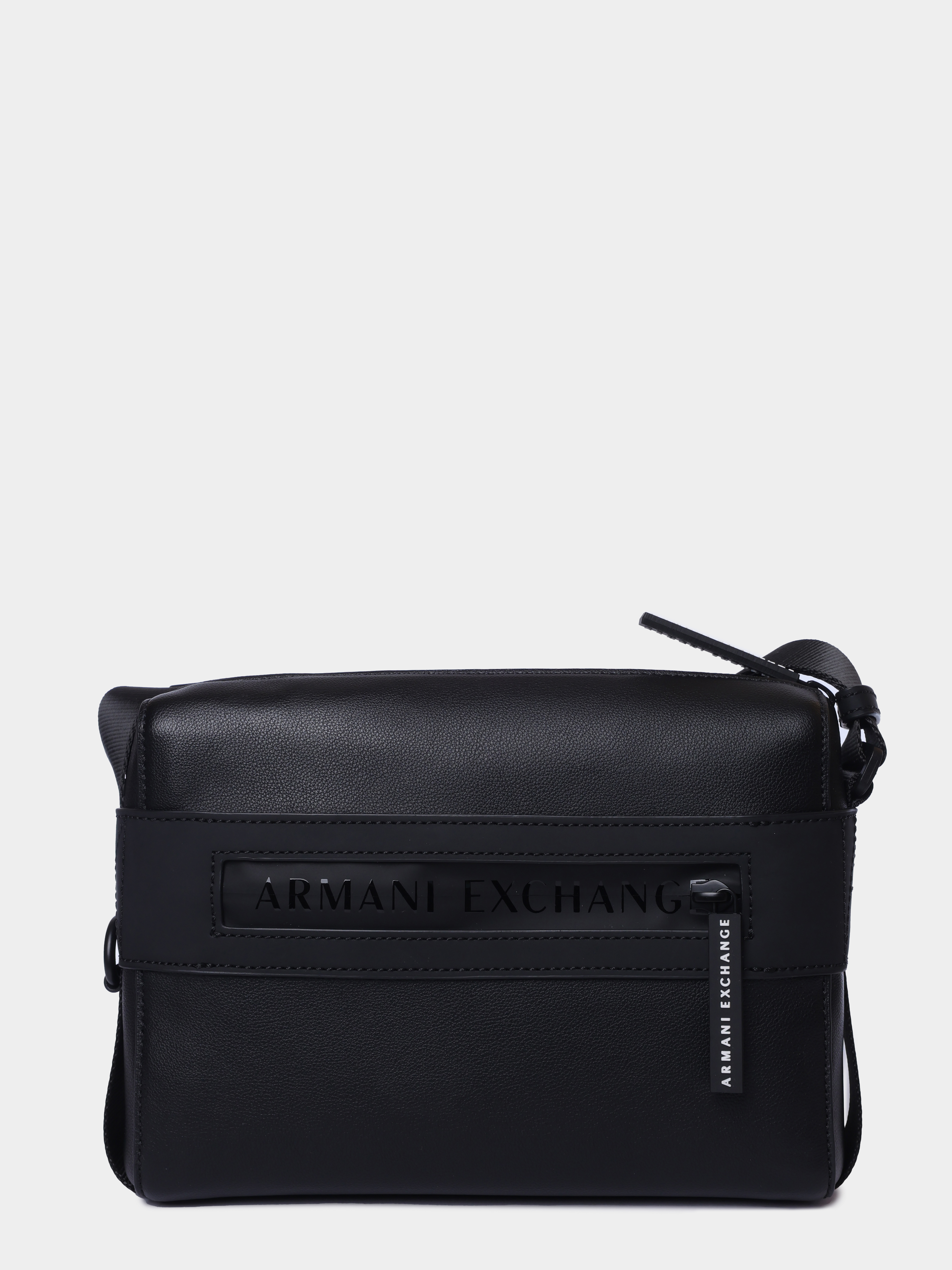 Cумка Armani Exchange XM003168 AF26679 MC043 черная мужская — купить в интернет-магазине Verdistore