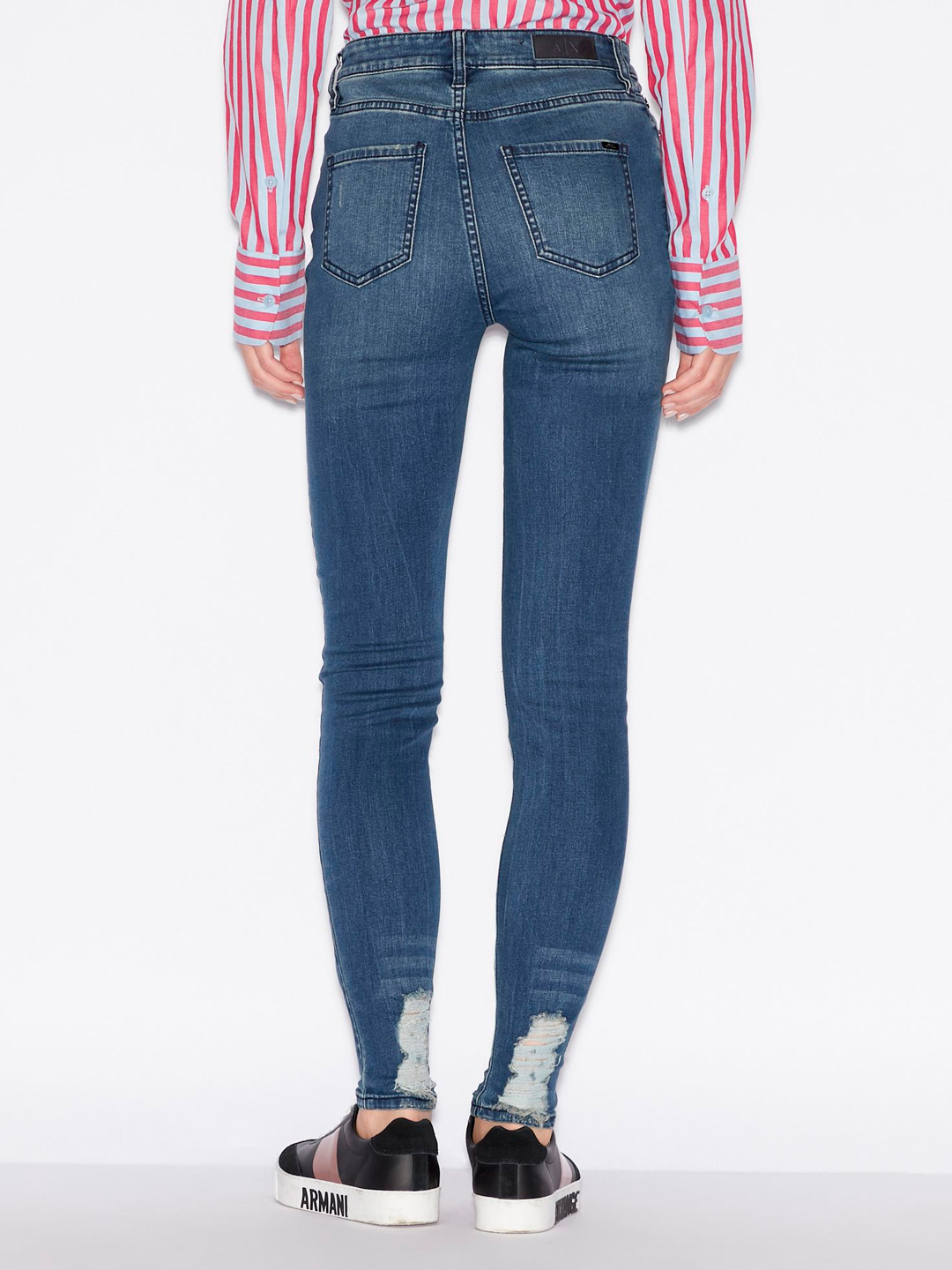 Джинсы Armani Exchange 6GYJ24 1500 синие женские с потертостями — купить в интернет-магазине Verdistore