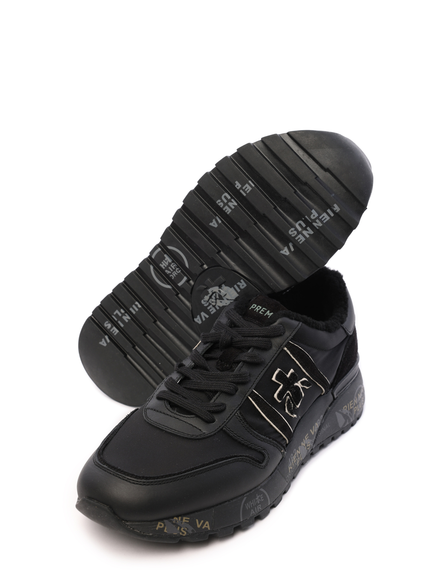 Кроссовки черные с логотипом по бокам и принтом на подошве — купить в интернет-магазине Verdistore