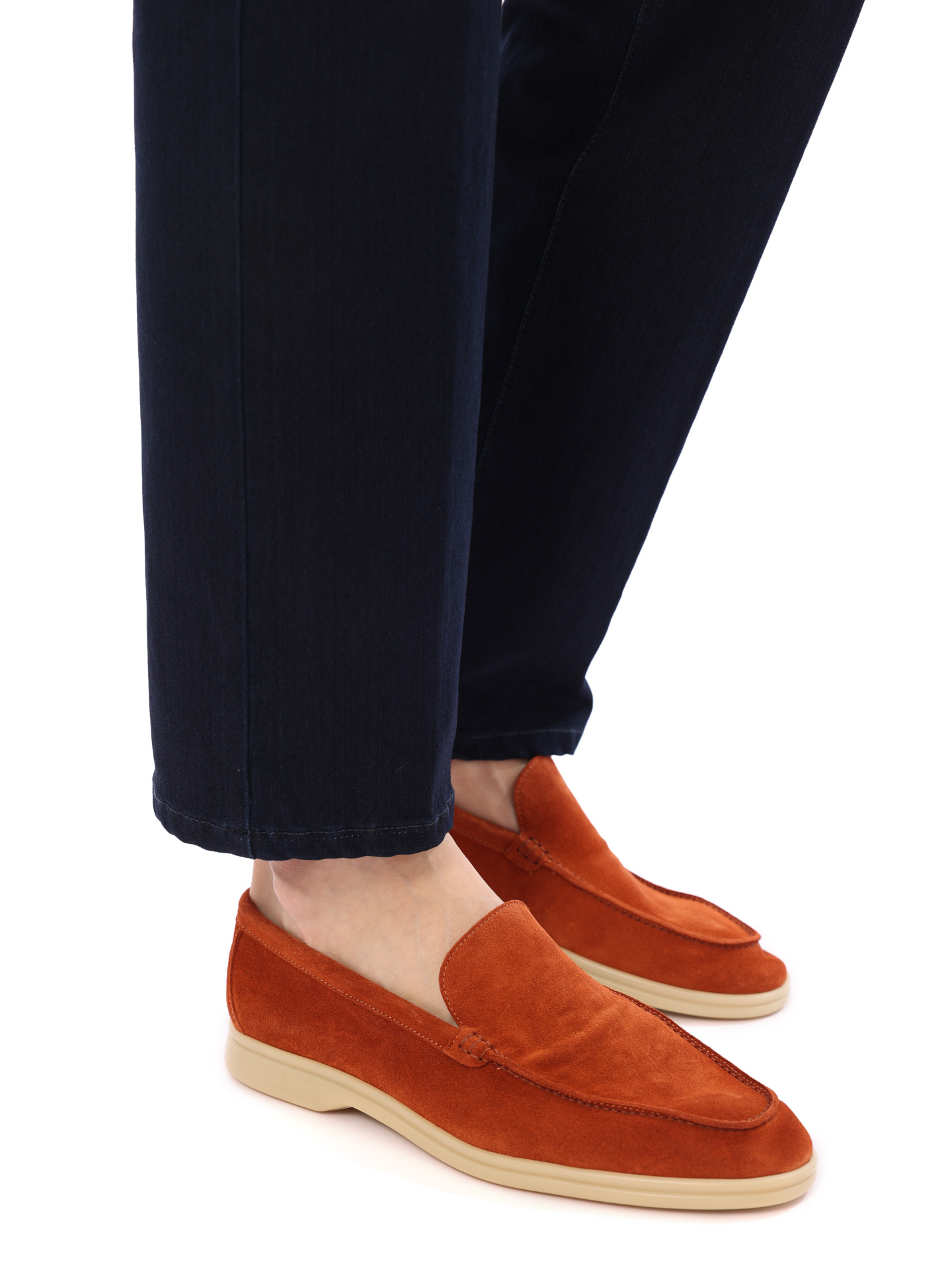 Туфли оранжевые замшевые на бежевой подошве — купить в интернет-магазине Verdistore