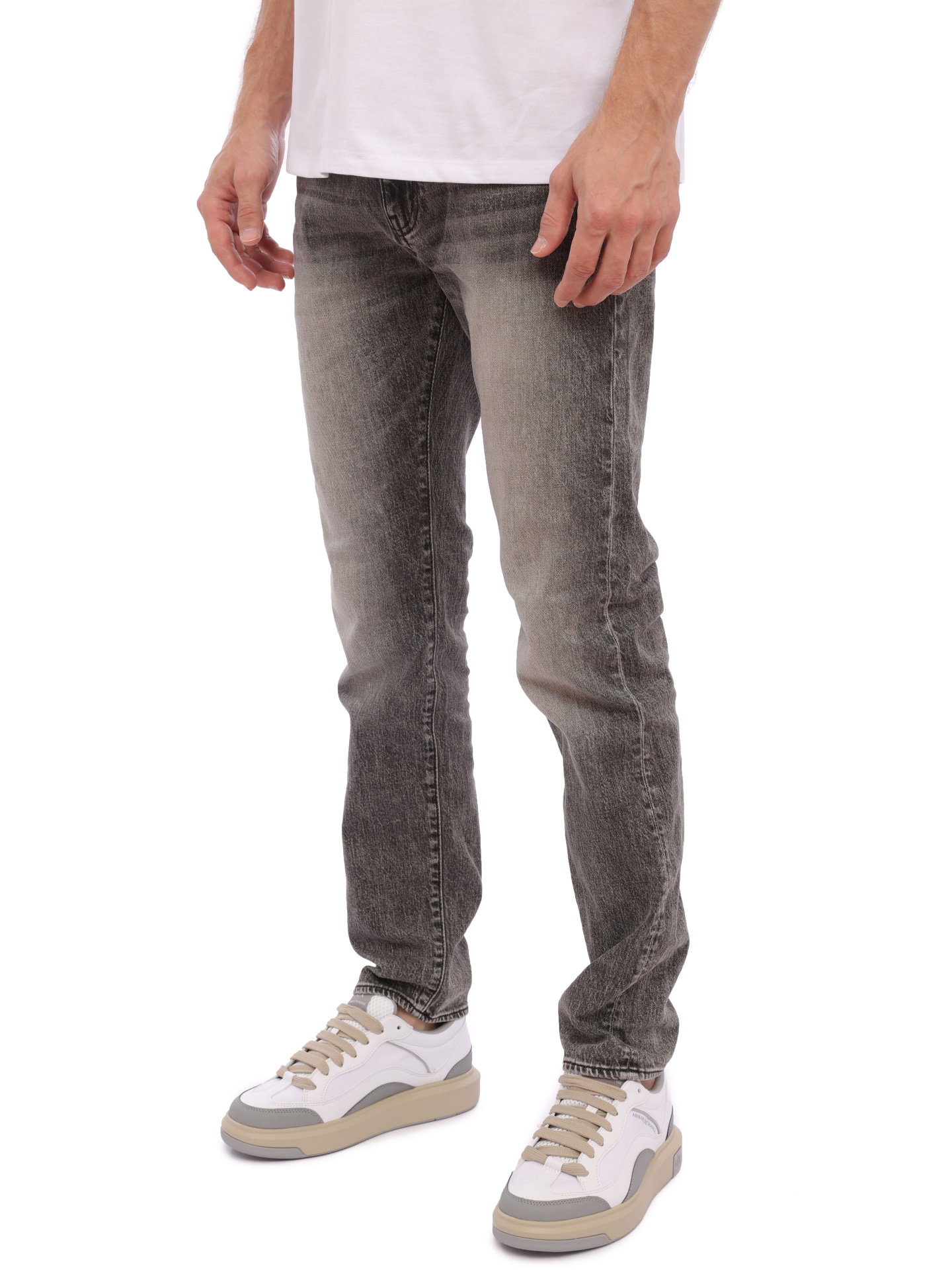 Джинсы Armani Exchange 6RZJ13 Z1KQZ 0903 серые мужские с потертостями — купить в интернет-магазине Verdistore