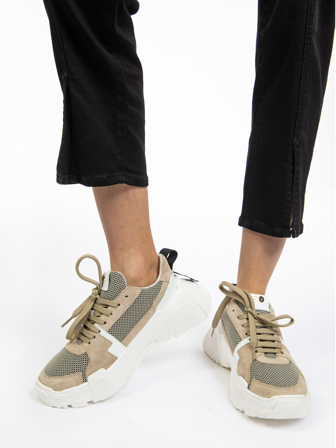 Кроссовки — купить в интернет-магазине Verdistore