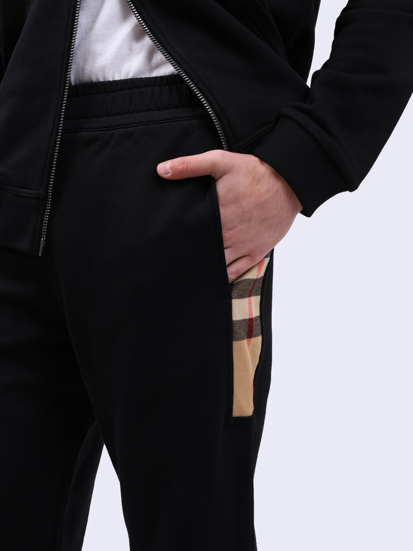 Брюки Burberry 8059066 A1189 черные мужские — купить в интернет-магазине Verdistore