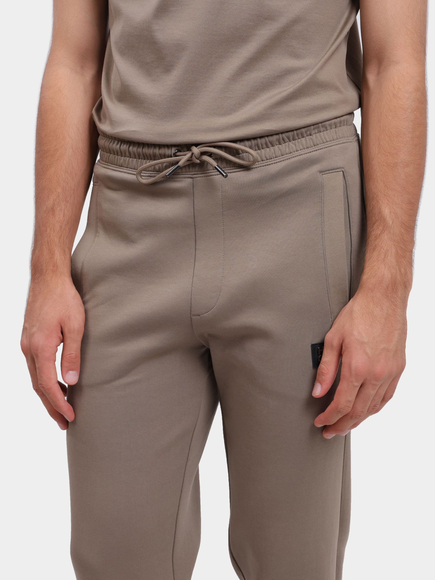 Джоггеры Hugo 50533695 219 бежевые мужские — купить в интернет-магазине Verdistore