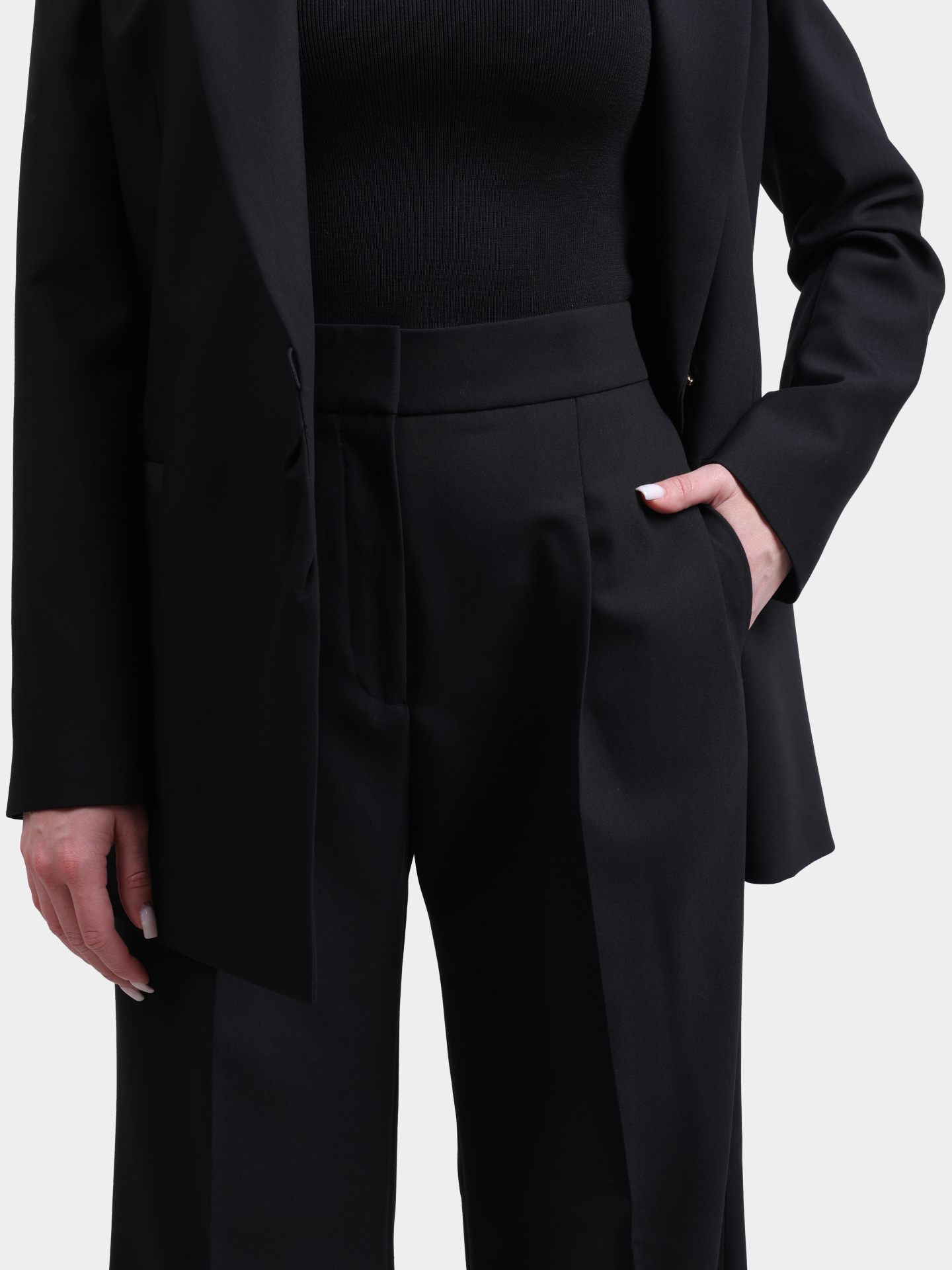 Брюки Hugo 50547658 001 черные женские — купить в интернет-магазине Verdistore