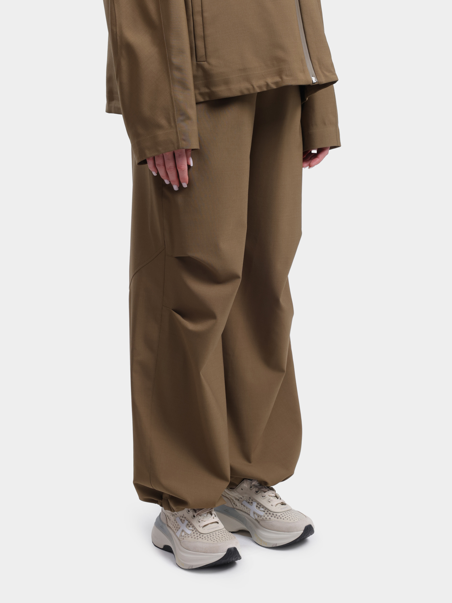 Брюки Herno Laminar PT00059DL 12847 7305 хаки женские — купить в интернет-магазине Verdistore