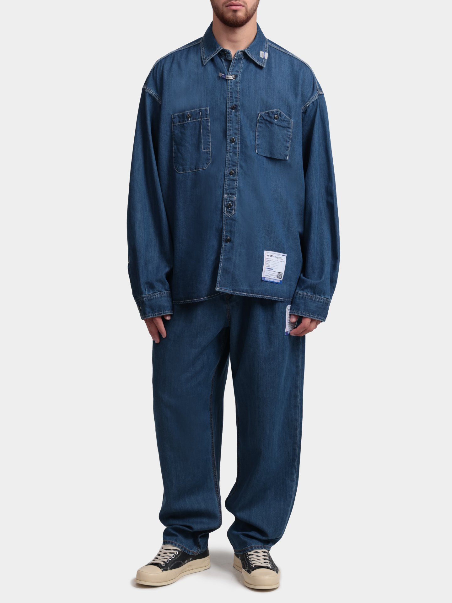 Джинсы MAISON MIHARA YASUHIRO I12PT005 INDIGO синие мужские с защипами з — купить в интернет-магазине Verdistore