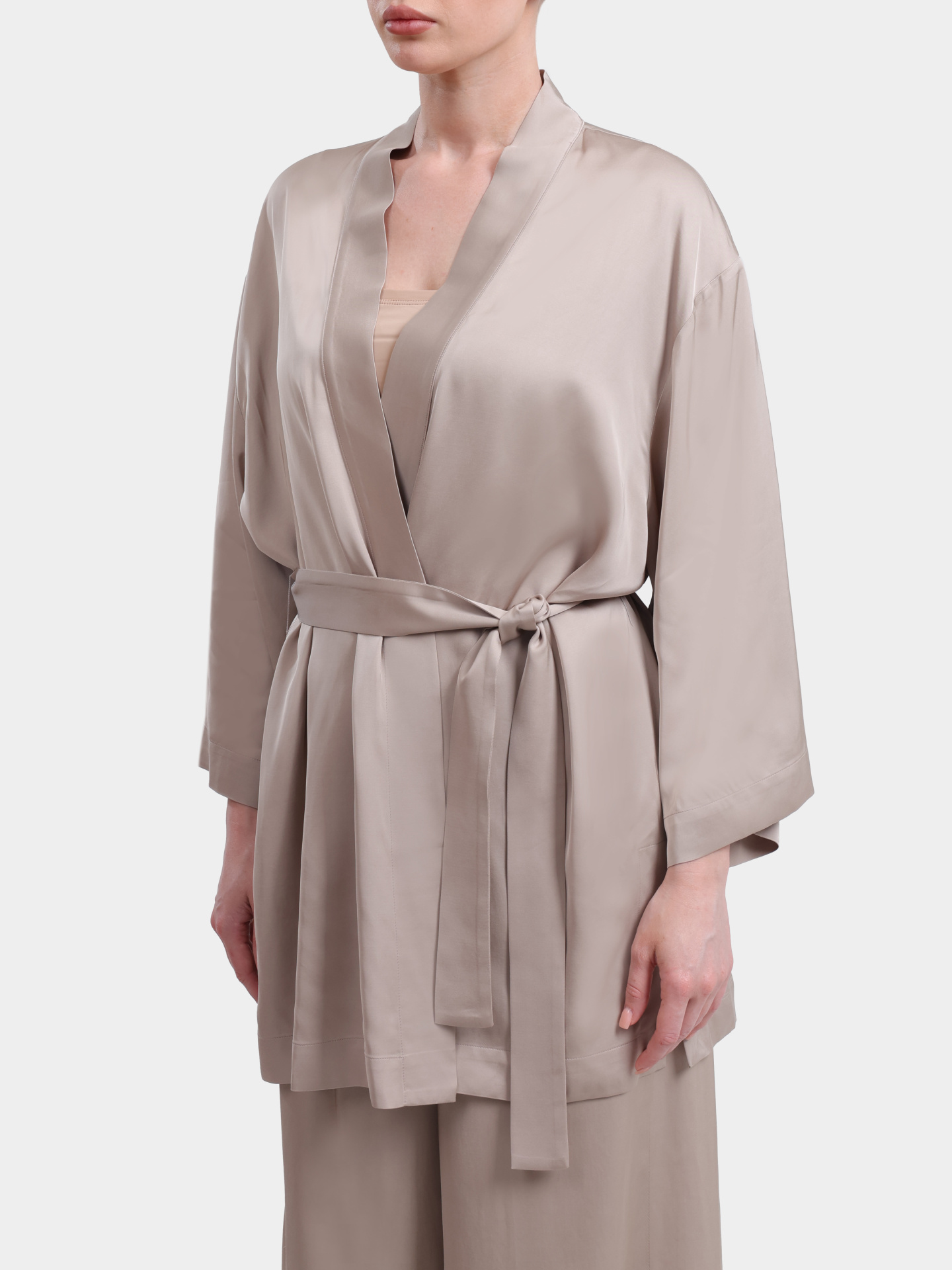 Кимоно Peserico S06965 01930 147 бежевое женское из вискозы — купить в интернет-магазине Verdistore