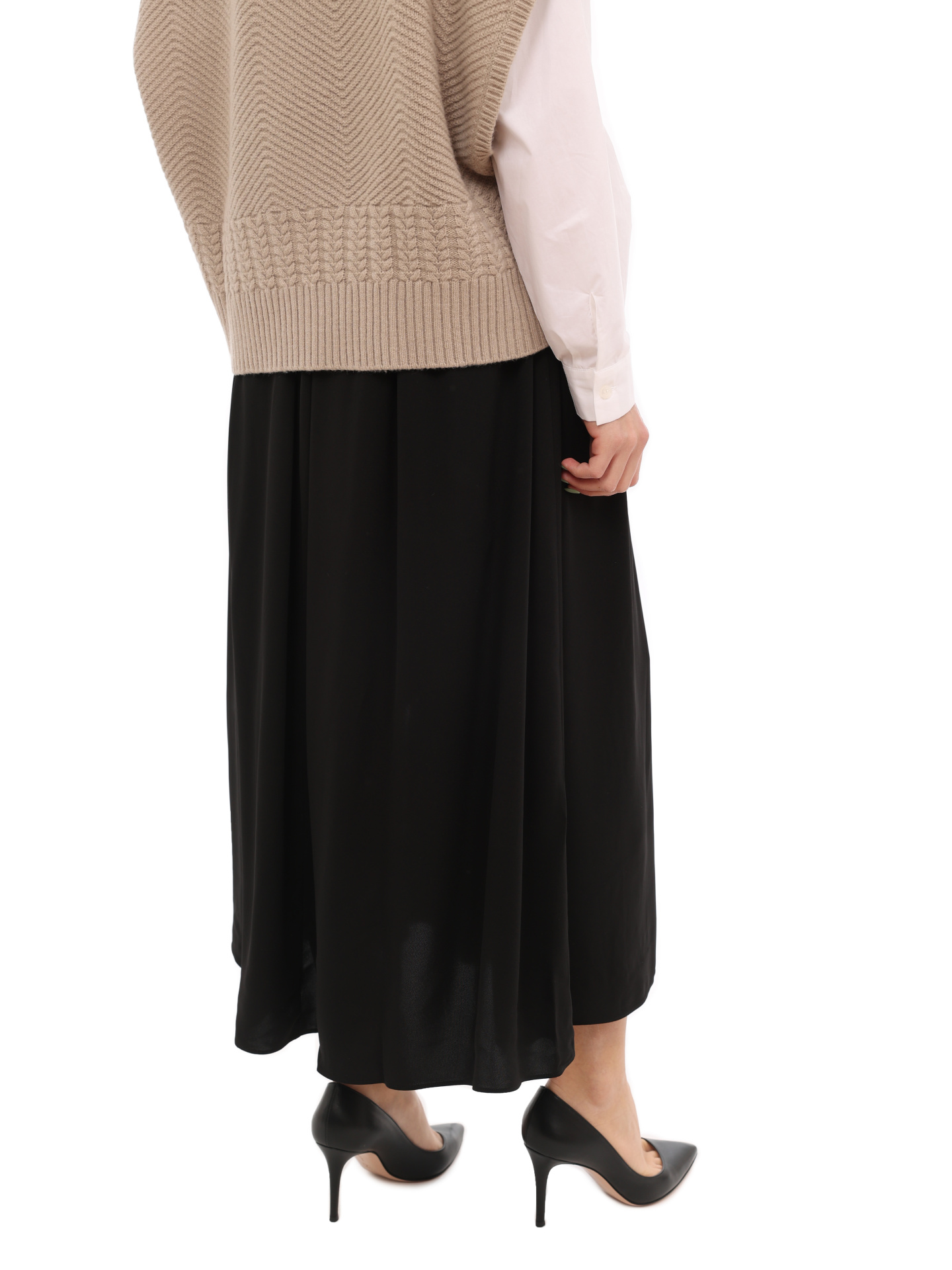 Юбка Armani Exchange 6LYN24 YN2HZ 1200 черная женская из струящейся ткани — купить в интернет-магазине Verdistore