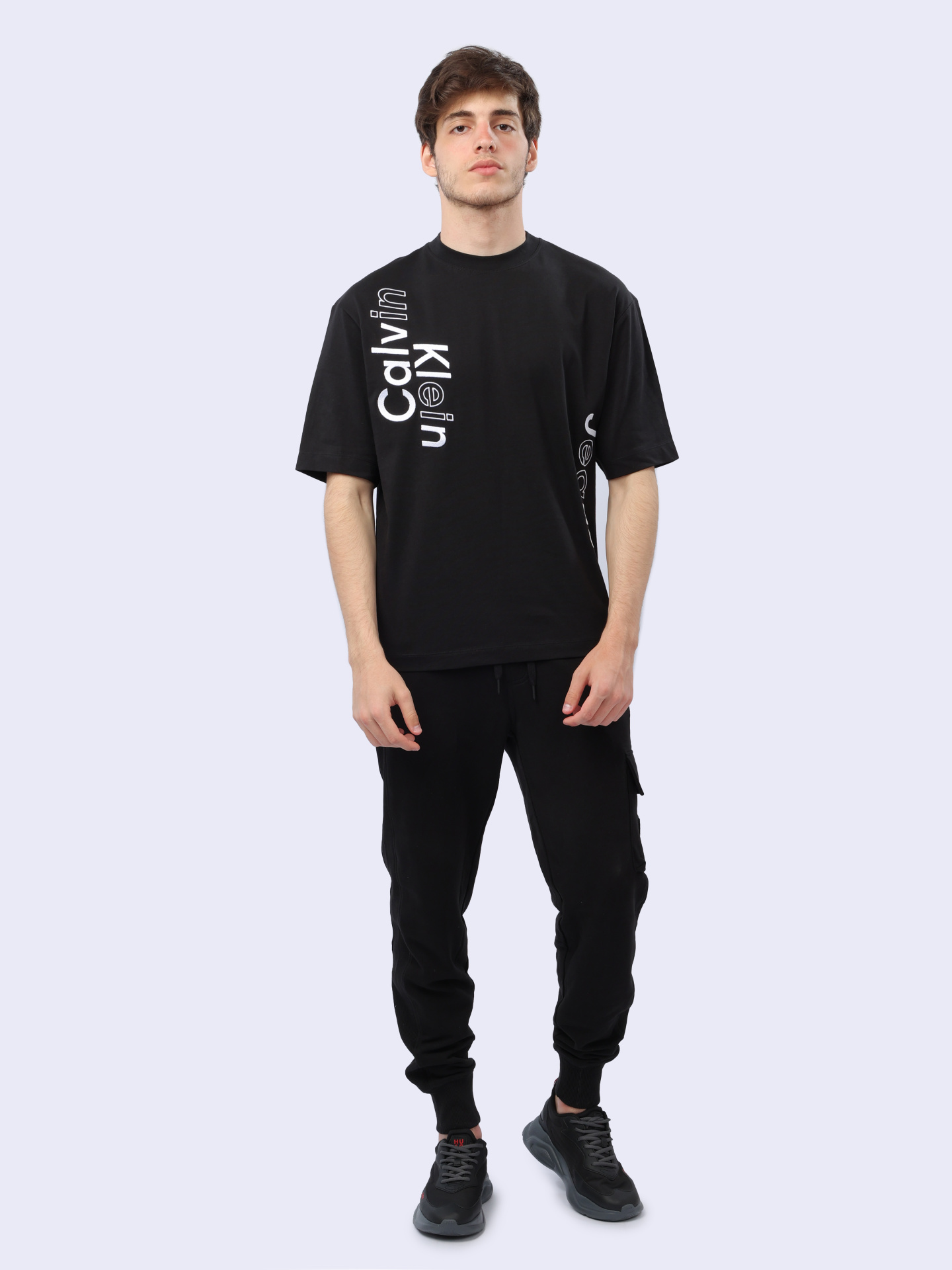 Футболка Calvin Klein Jeans J30J325491 черная мужская из хлопка — купить в интернет-магазине Verdistore