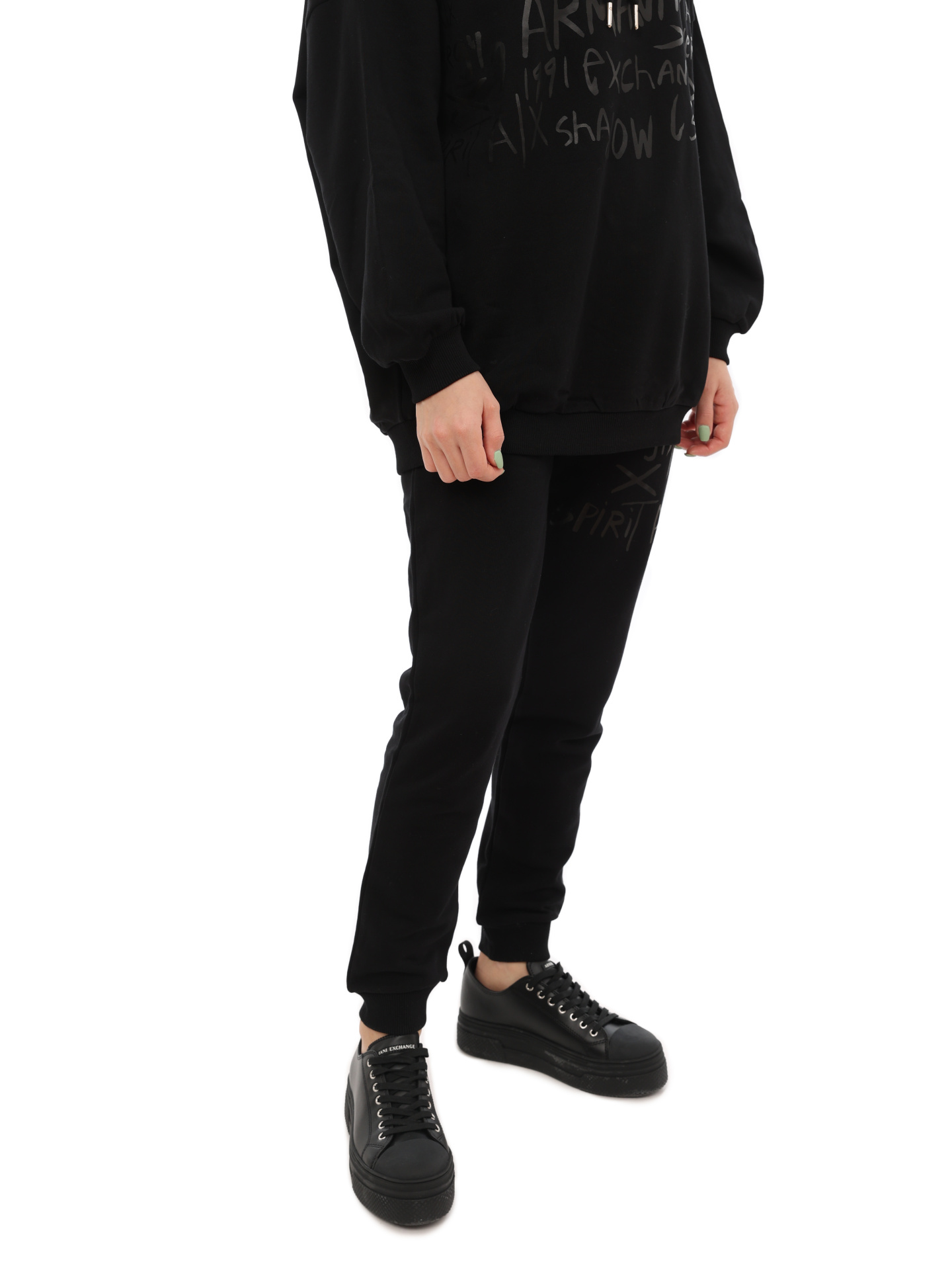 Брюки спортивные Armani Exchange 6LYP96 YJCCZ 1200 черные женские с надписями — купить в интернет-магазине Verdistore
