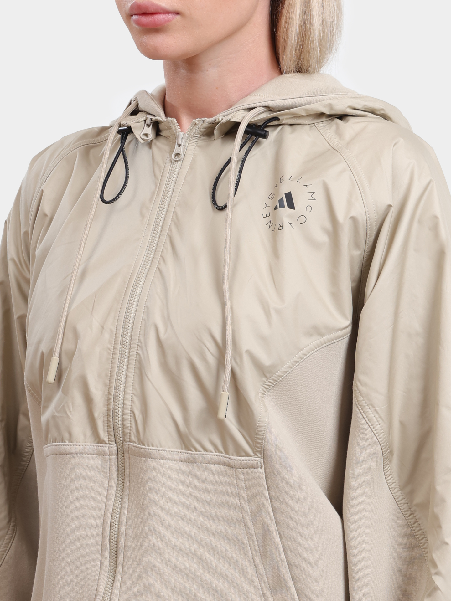 Мастерка Adidas by Stella McCartney JF8479 DESERTSANDSMC комбинированная женская — купить в интернет-магазине Verdistore