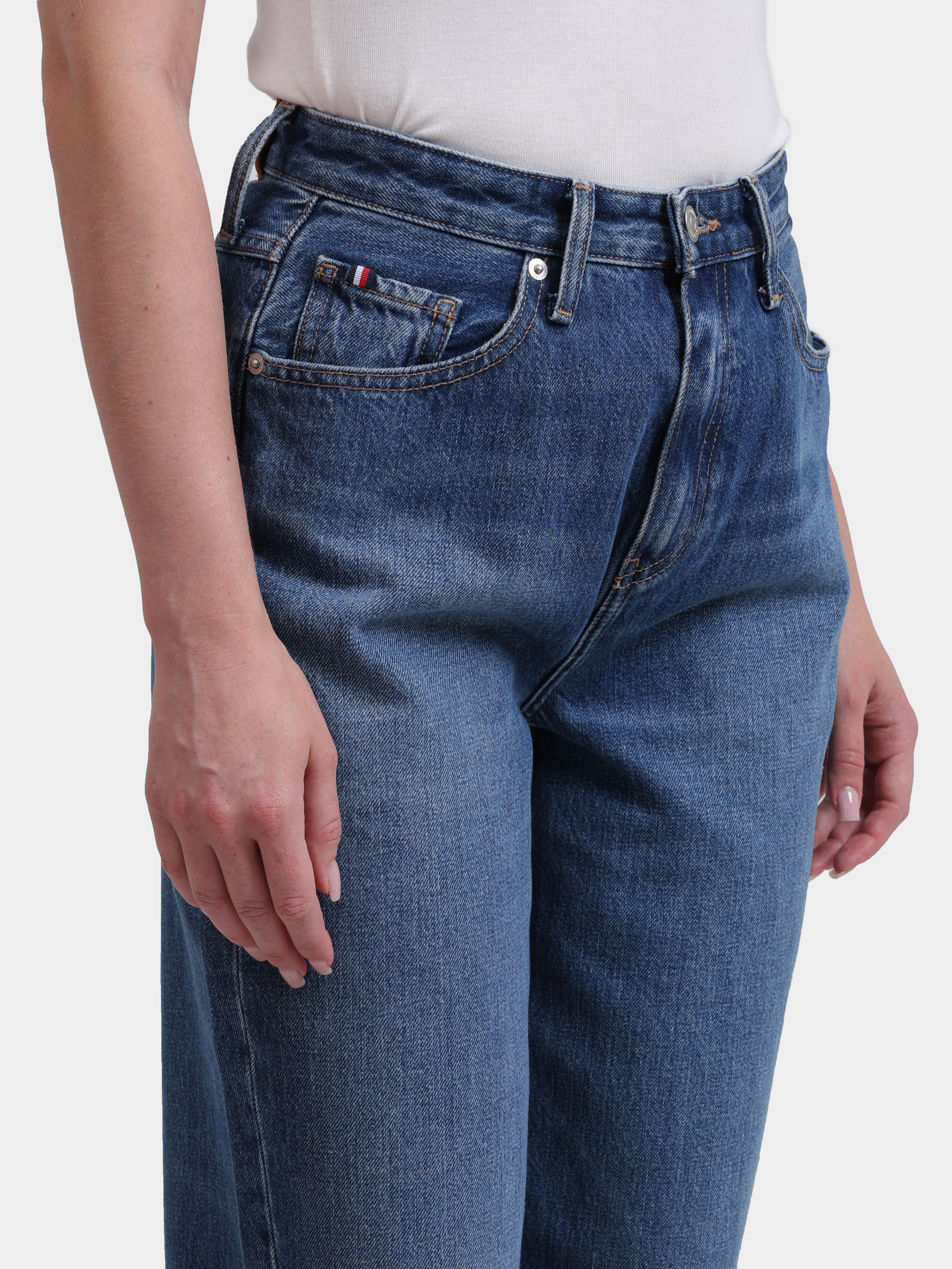 Джинсы Tommy Hilfiger WW0WW4219130 1A4 синие женские — купить в интернет-магазине Verdistore