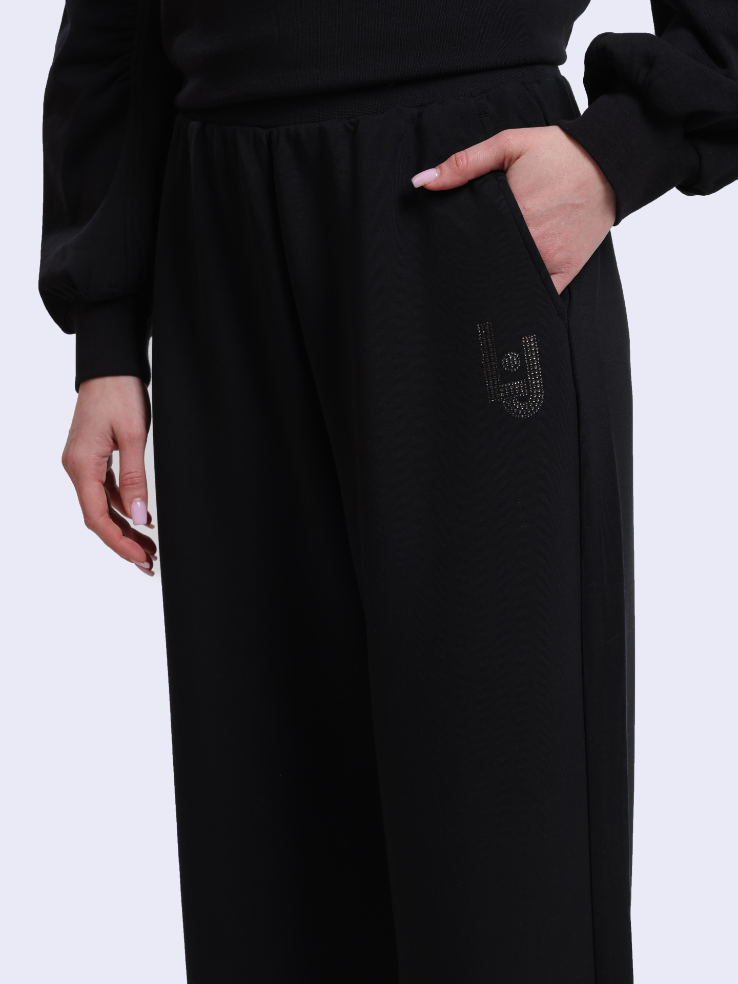 картинка Брюки от магазина Verdistore