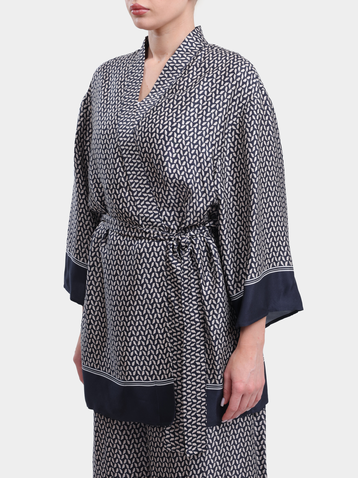 Кимоно Peserico S06465A 8190 961 женское из вискозы — купить в интернет-магазине Verdistore