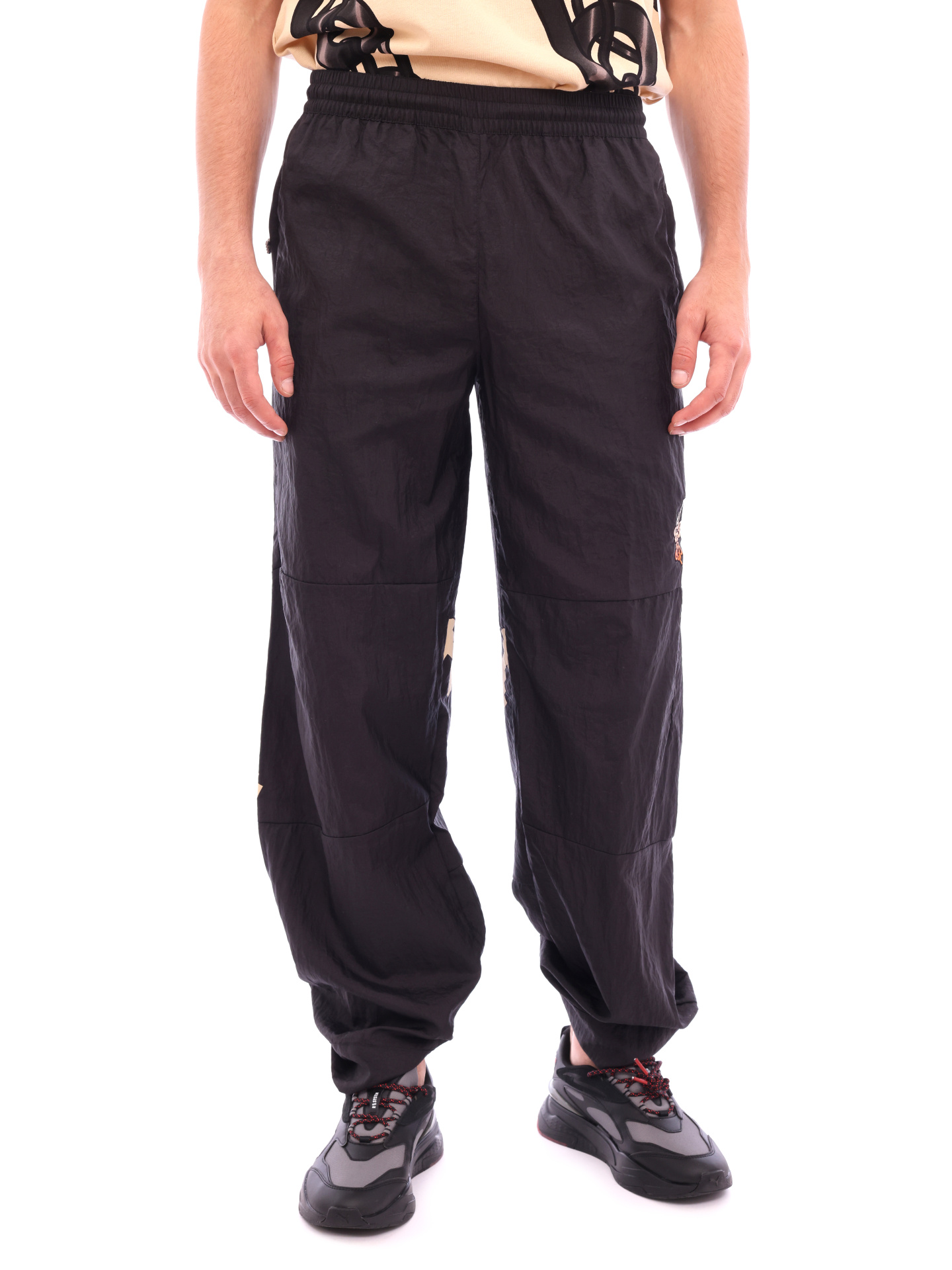 Спортивные брюки черные нейлоновые с поясом резинкой — купить в интернет-магазине Verdistore