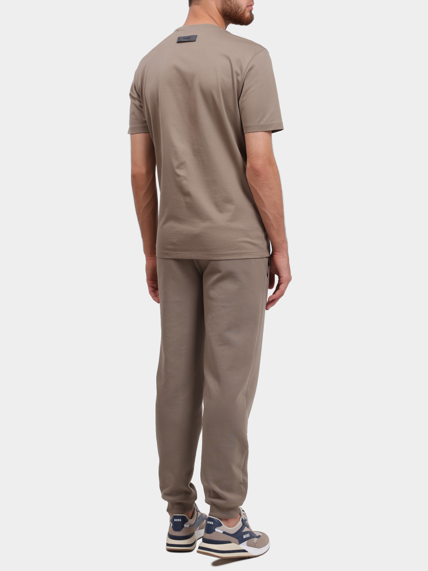 Джоггеры Hugo 50533695 219 бежевые мужские — купить в интернет-магазине Verdistore