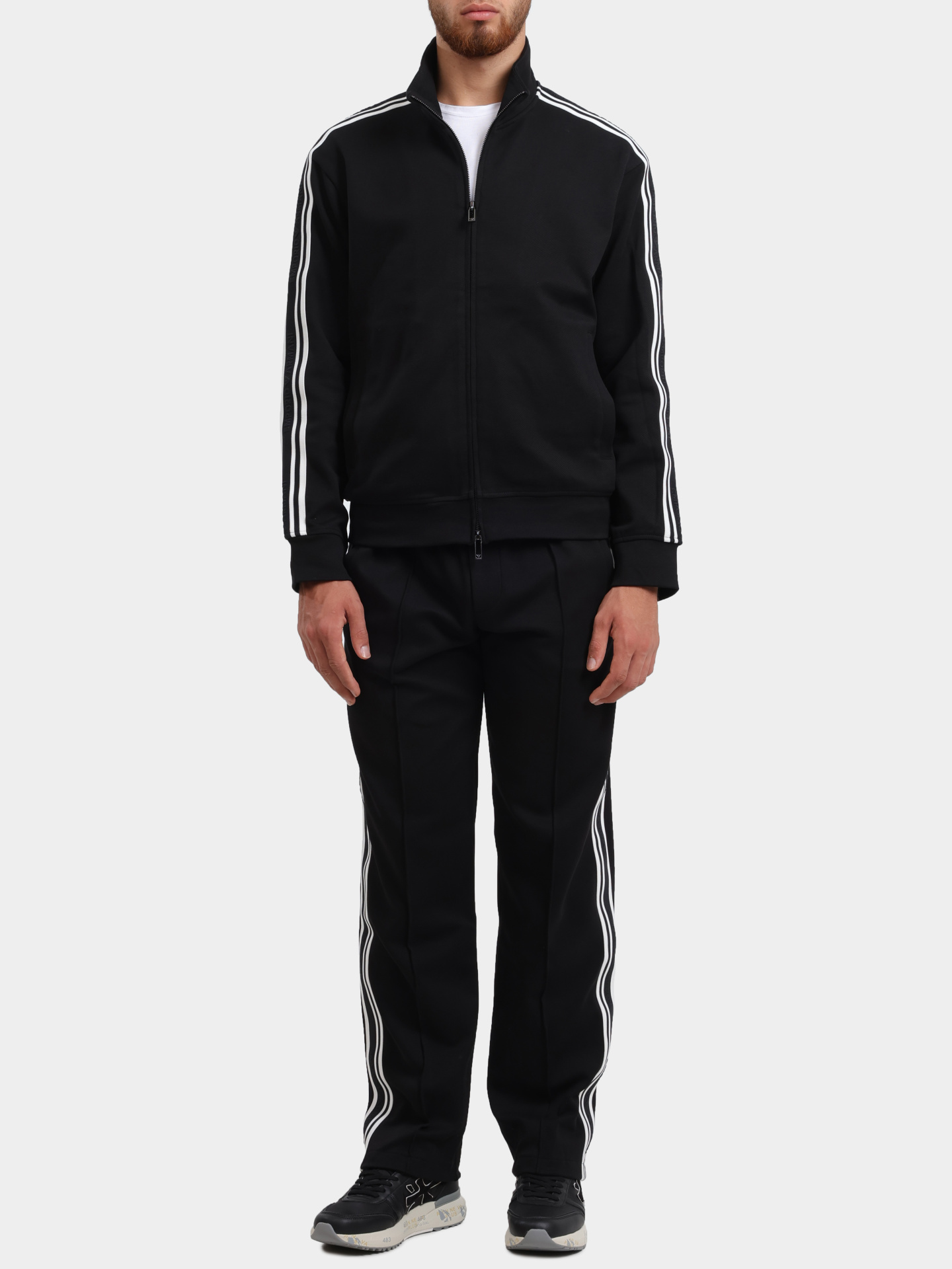 Брюки спортивные Emporio Armani EM001111 AF13488 UC001 черные мужские — купить в интернет-магазине Verdistore
