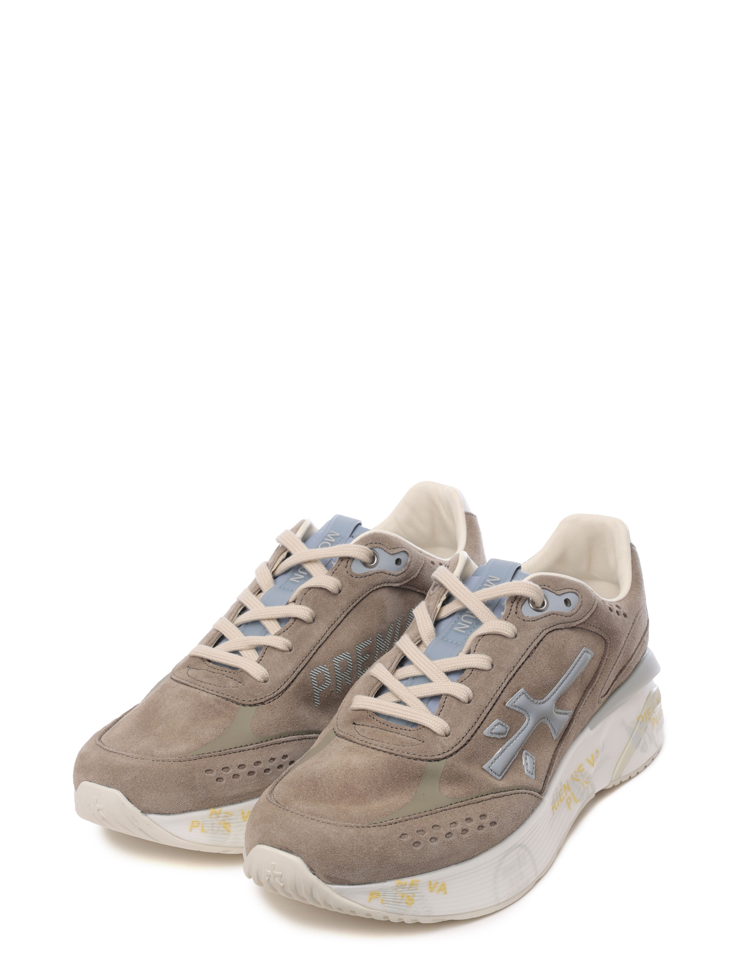 Кроссовки замшевые с кожаным патчем-логотипом по бокам — купить в интернет-магазине Verdistore