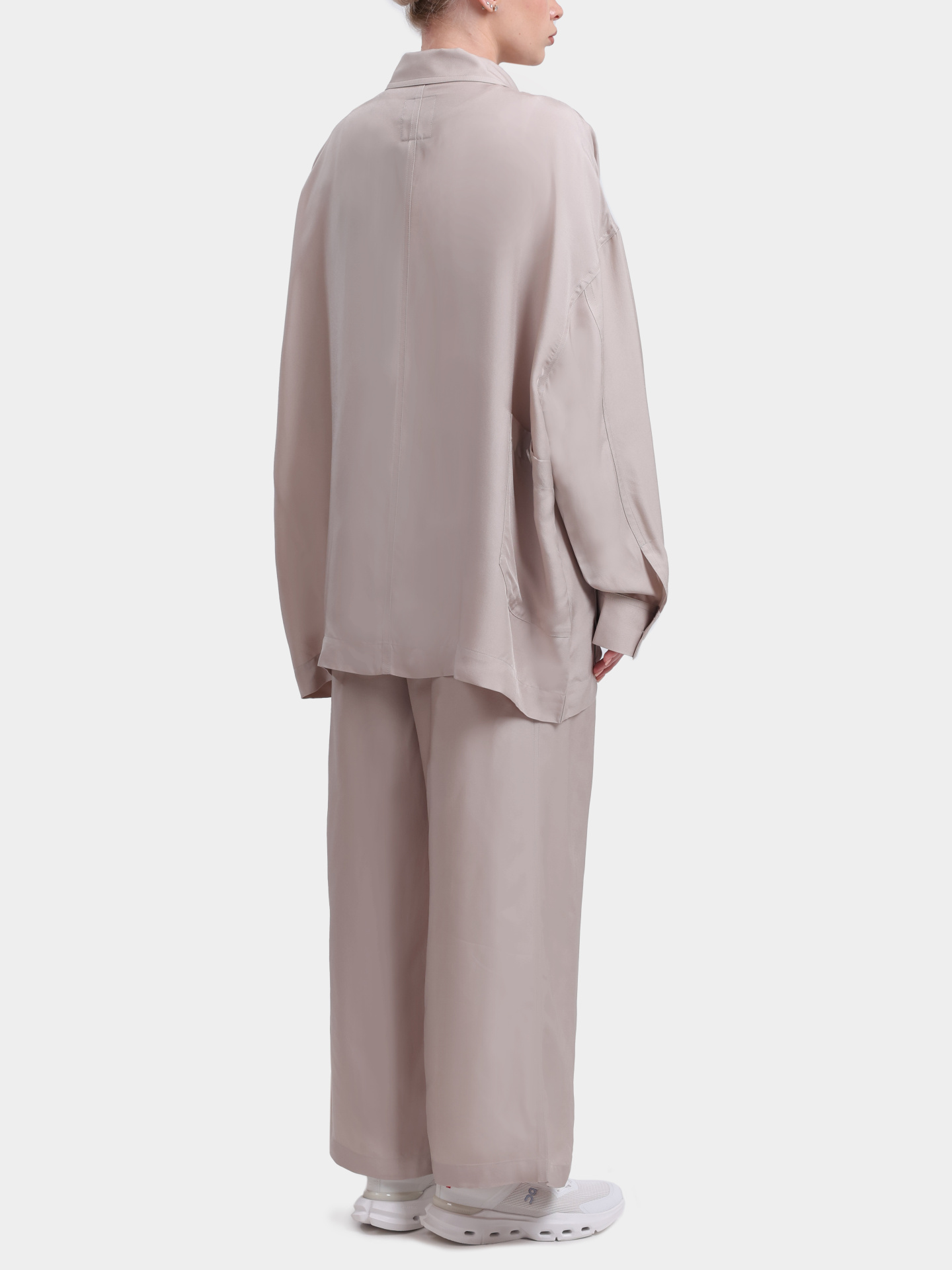 Брюки Y-3 KQ7299 LIGHTBROWN бежевые женские на кулиске — купить в интернет-магазине Verdistore