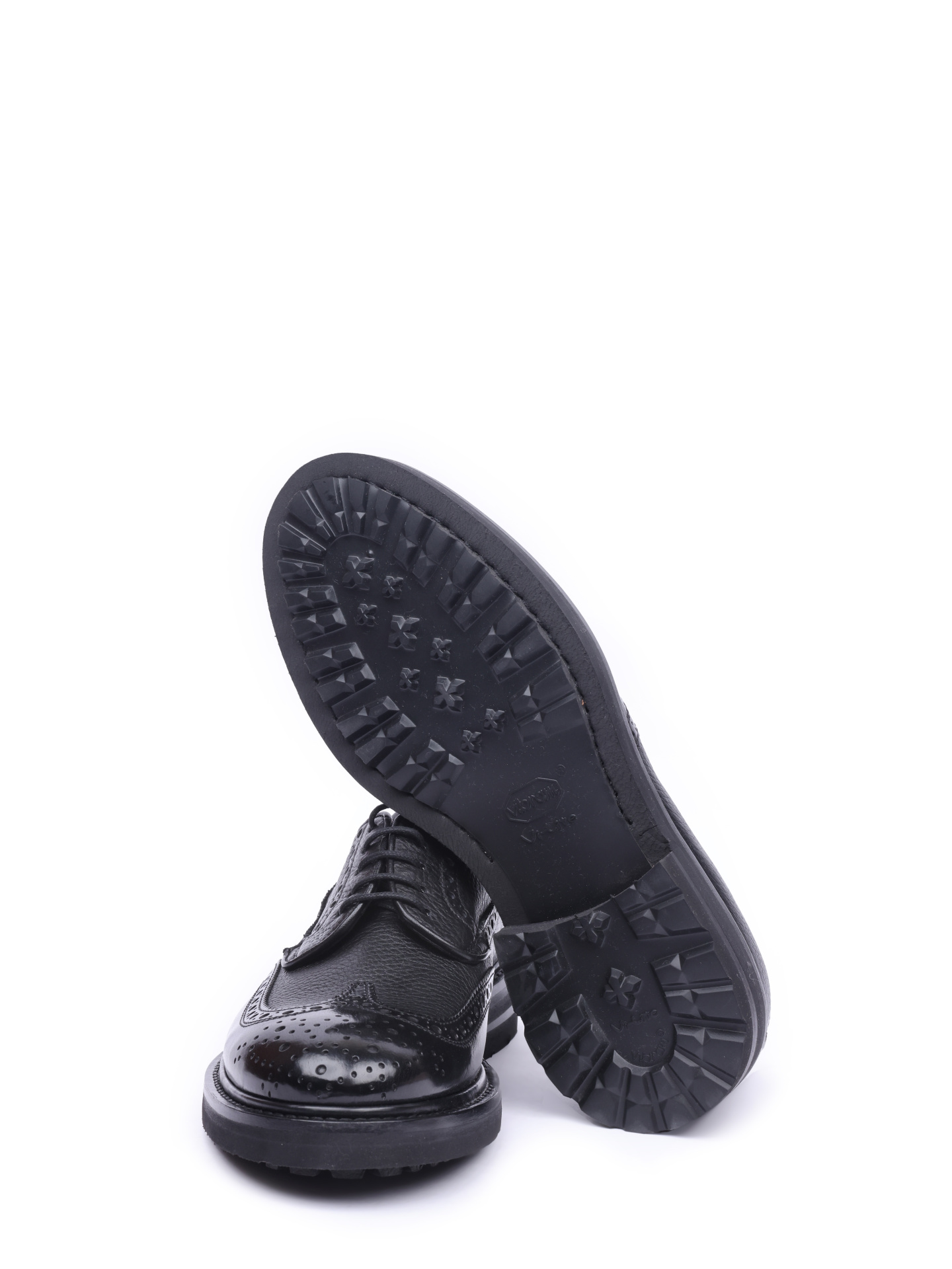 Туфли на каблуке из крупнозернистой черной кожи  — купить в интернет-магазине Verdistore