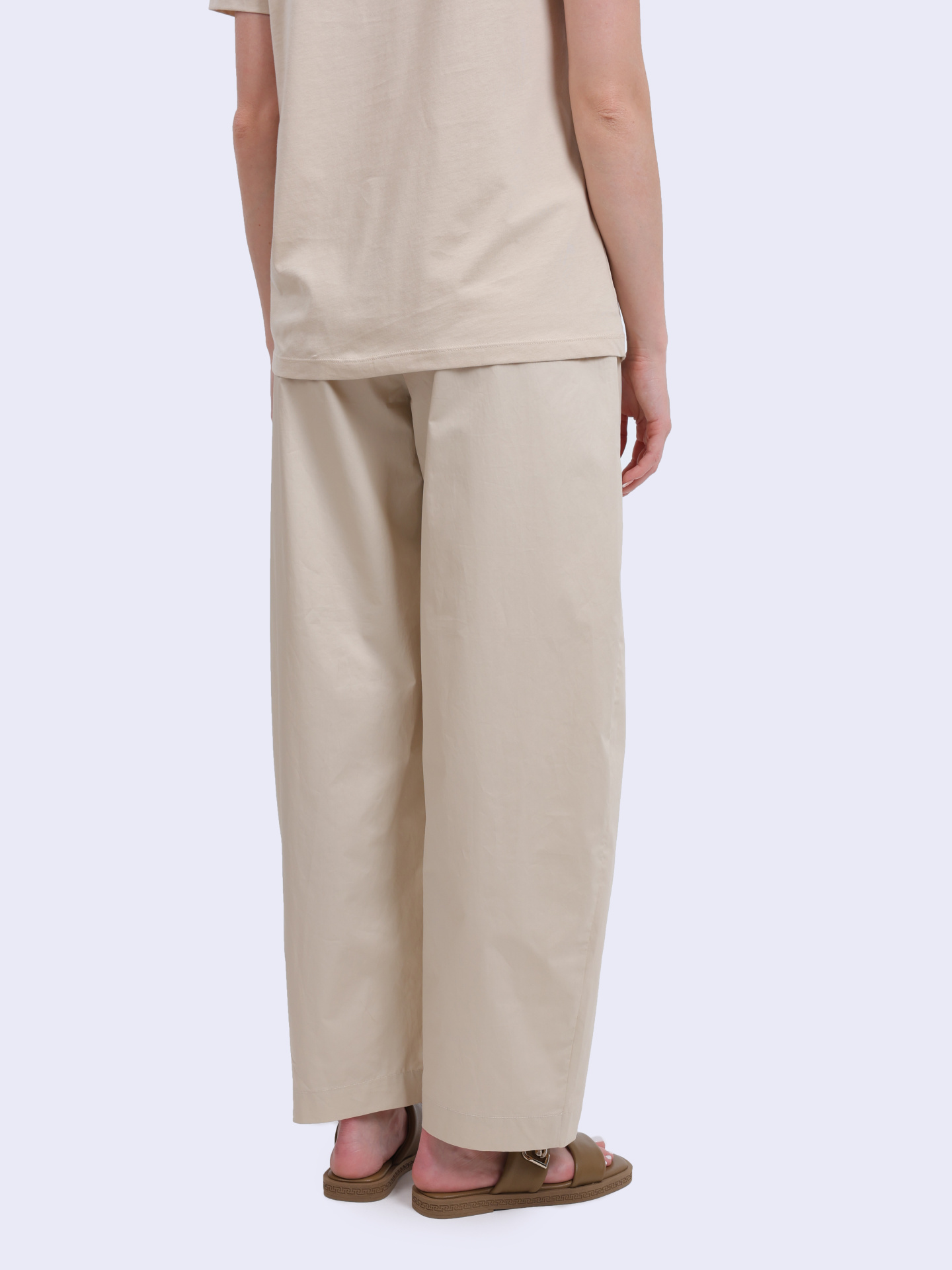 Брюки Armani Exchange XW000475 AF12812 U1092 молочные женские из хлопка — купить в интернет-магазине Verdistore