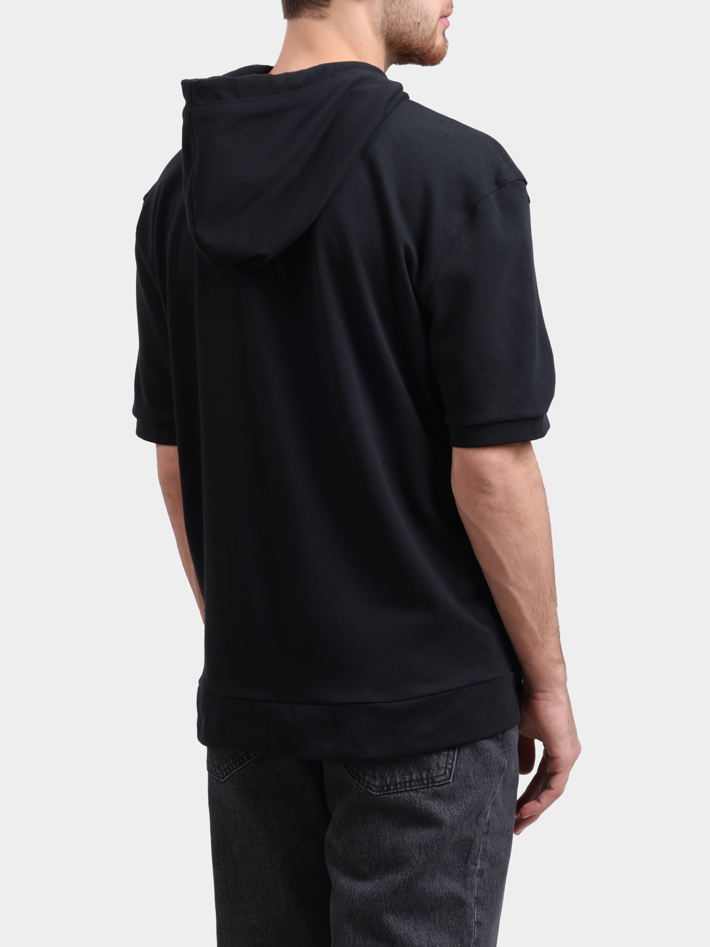 Худи HUGO RED DEVON_HOODED T-SHIRT 10262201 01 50540164 001 черная мужская с коротким рукавом  — купить в интернет-магазине Verdistore