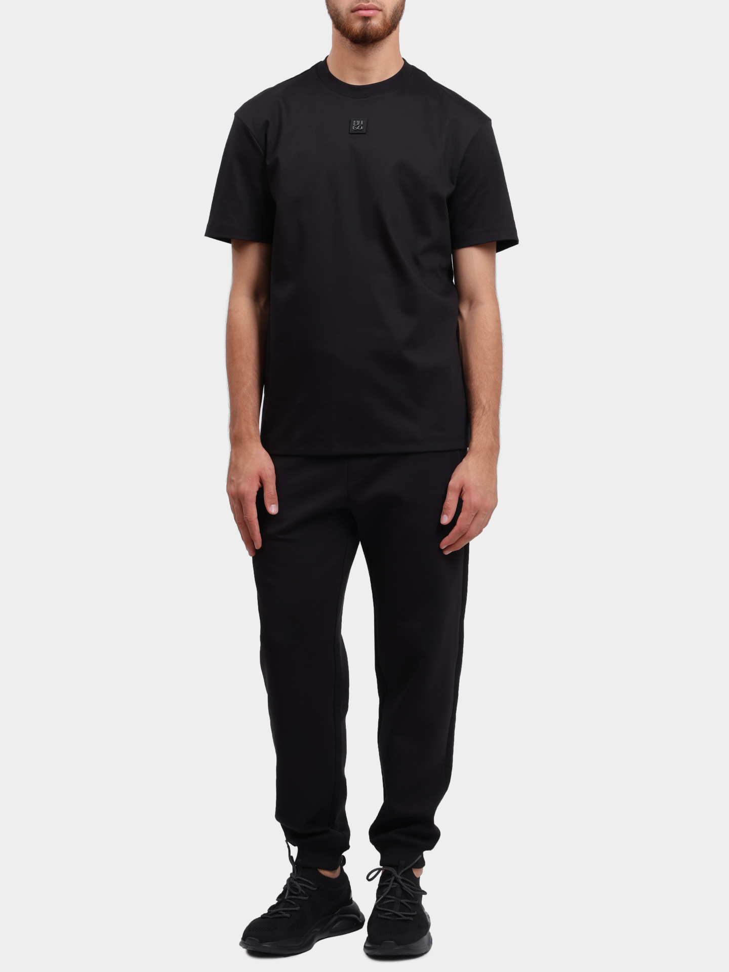 Джоггеры Hugo 50533695 001 черные мужские — купить в интернет-магазине Verdistore