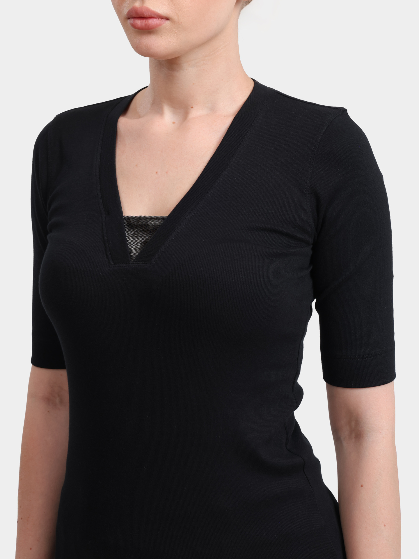 Футболка Brunello Cucinelli M0TC8EL692 C101 черная женская из хлопка — купить в интернет-магазине Verdistore