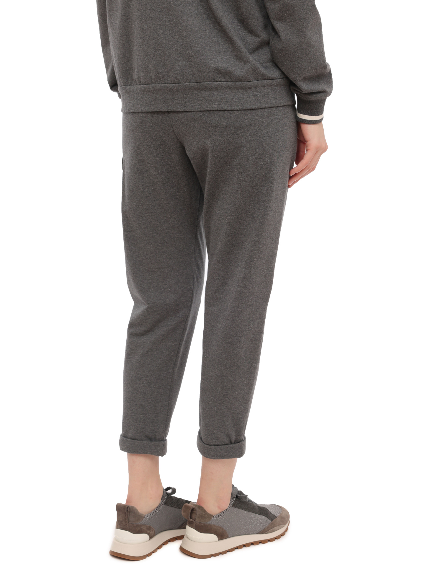 Брюки Brunello Cucinelli MH827S6599 серые женские с накладным карманом — купить в интернет-магазине Verdistore