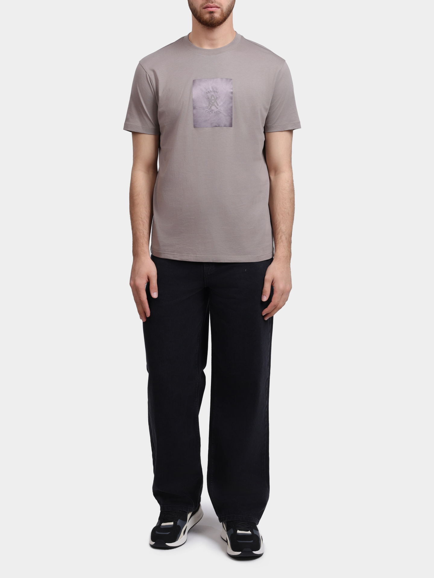 Футболка Armani Exchange XM002213 AF10356 U6107 бежевая мужская — купить в интернет-магазине Verdistore