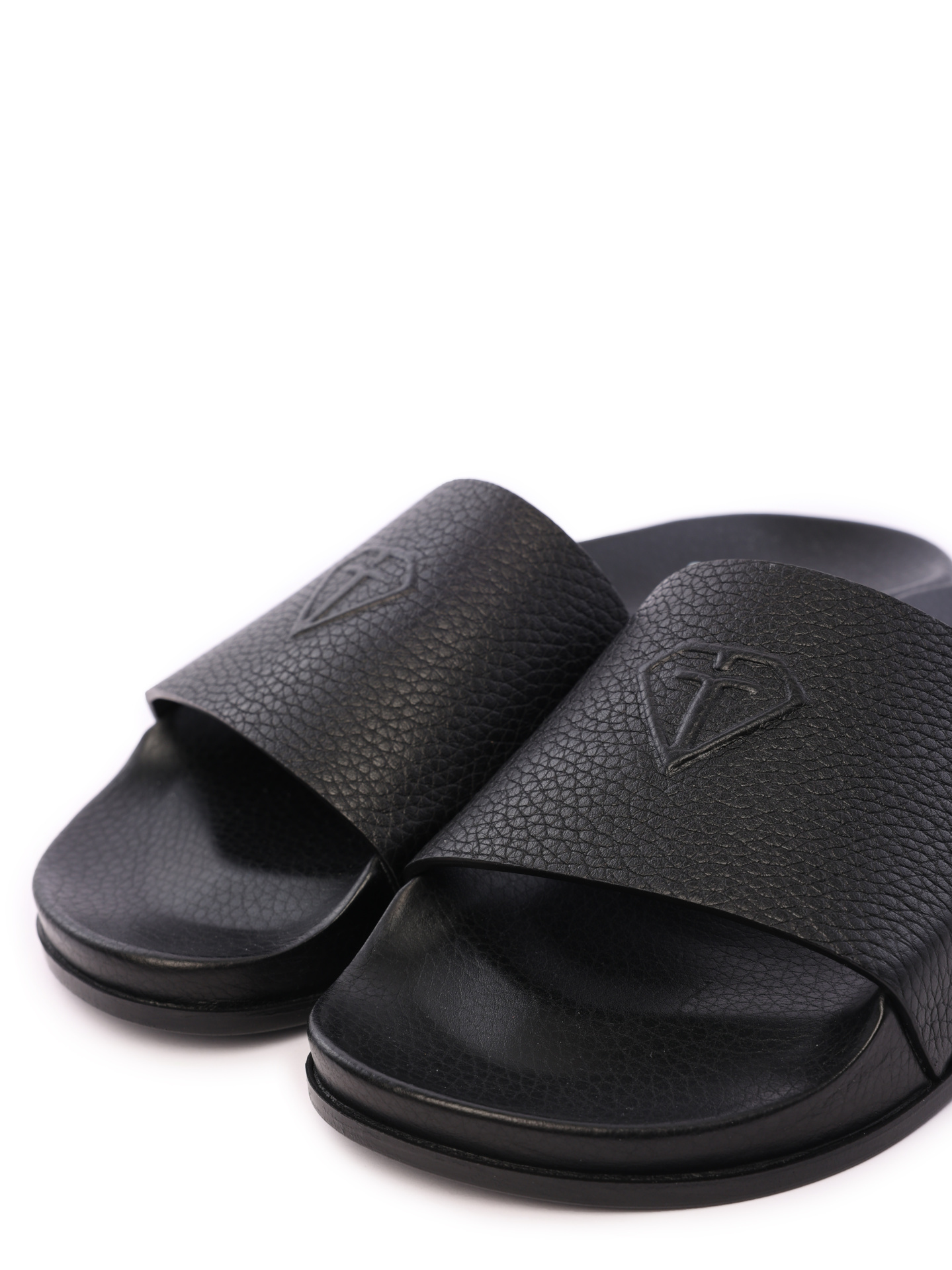 Шлепанцы — купить в интернет-магазине Verdistore