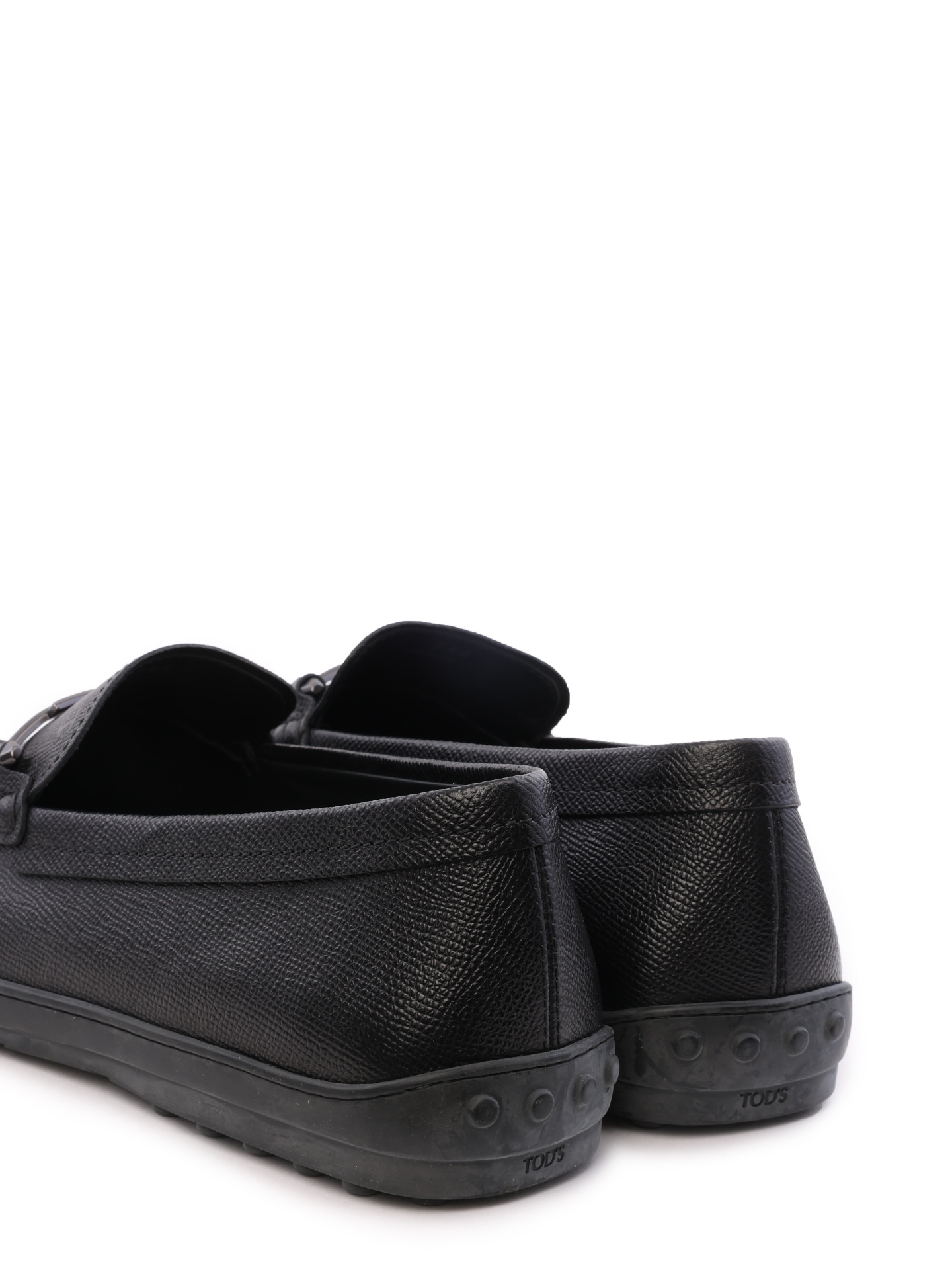 Мокасины черные из фактурной кожи и с металлической пряжко — купить в интернет-магазине Verdistore