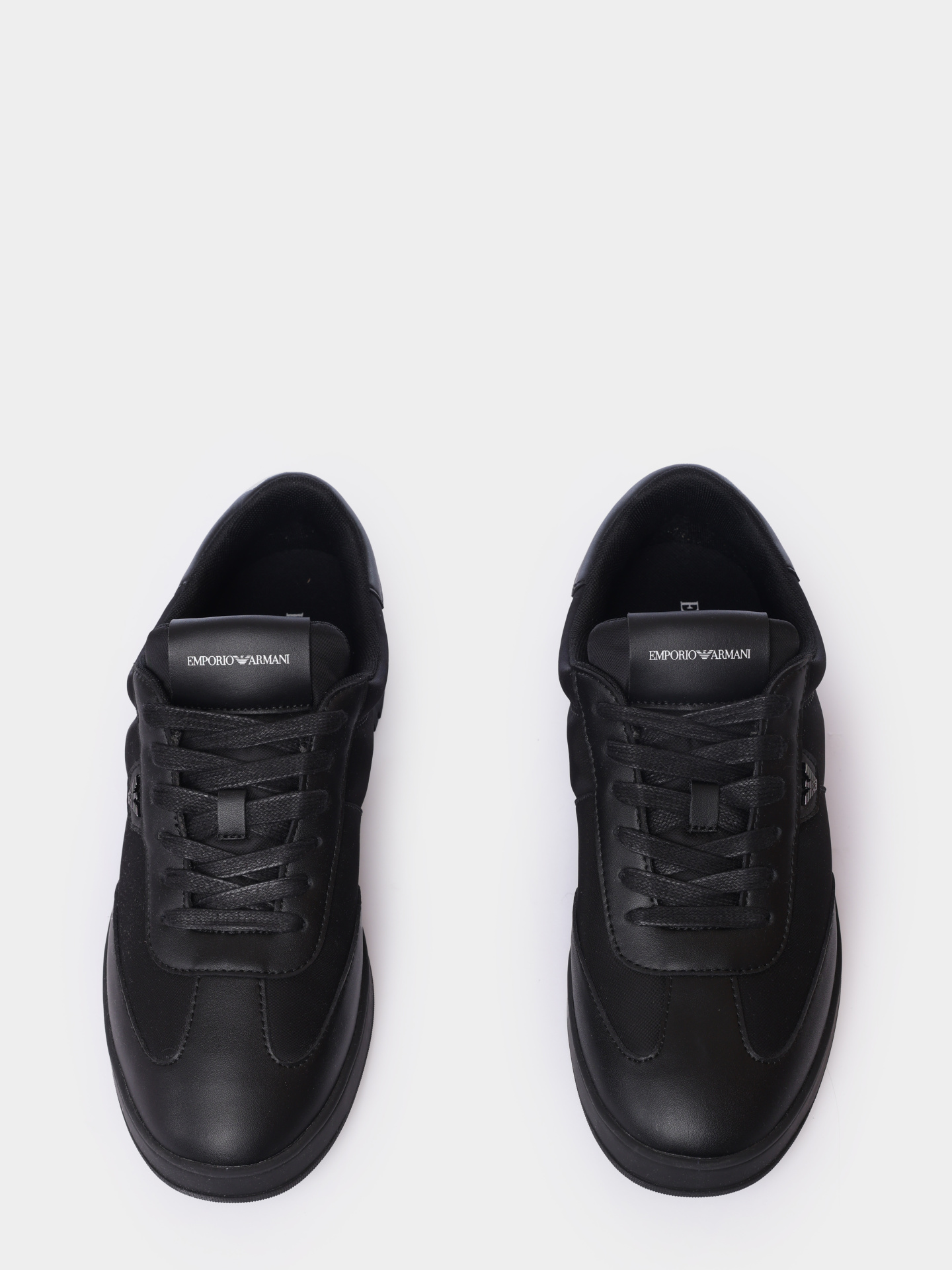 Кеды Emporio Armani EM003062 AF18210 UC001 черные мужские — купить в интернет-магазине Verdistore